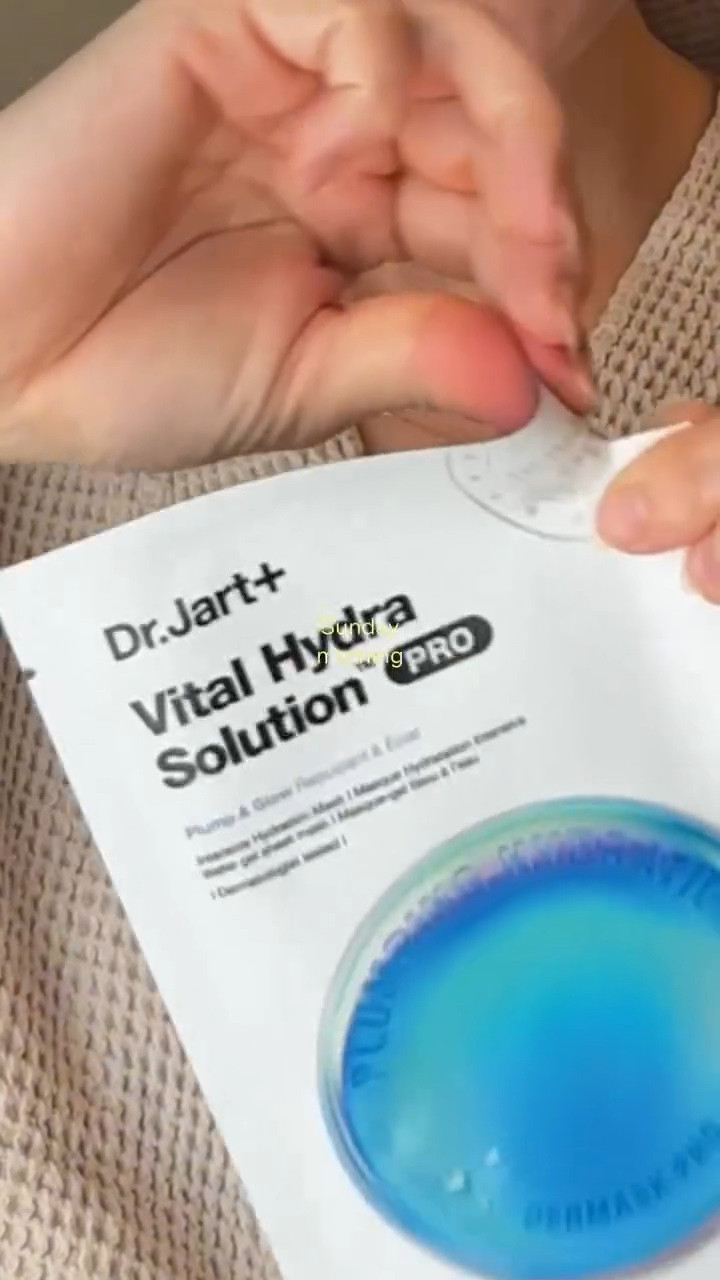 @drjart 🤍 
#drjartmask #drjart 

My favorite masks, have been using them for years, my skin feels so moisturized any plump every time

#LTKFindsUnder100 #LTKBeauty #LTKGiftGuide