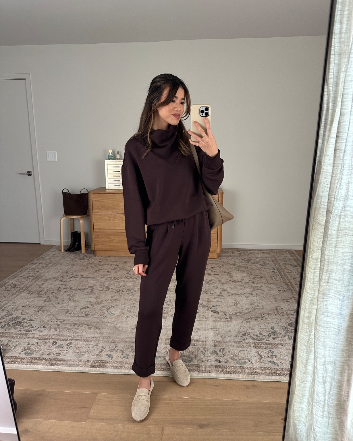 I love that these @Varley sweats are petite friendly! They fit me perfectly (I’m 5’2).

Sizing info: 
 -Varley The Rolled Cuff Pant (Size XXS in 25" inseam in Coffee Bean) 
-Varley Betsy Sweat top (Size XS in Coffee Bean)

petite fashion, get dressed with me, outfit inspiration, ootd, nashville outfit, Nashville influencer, petite style, vacation style, casual outfits, mom style, petite pants, fall outfits, fall outfit info, fall pants, fall outfit idea, fall top, fall sweater, fall shoes, Varley, Varley tryon, Varley unboxing, Varley for petite, sweat sets, cozy matching set

#LTKootd #LTKSeasonal #LTKPetite