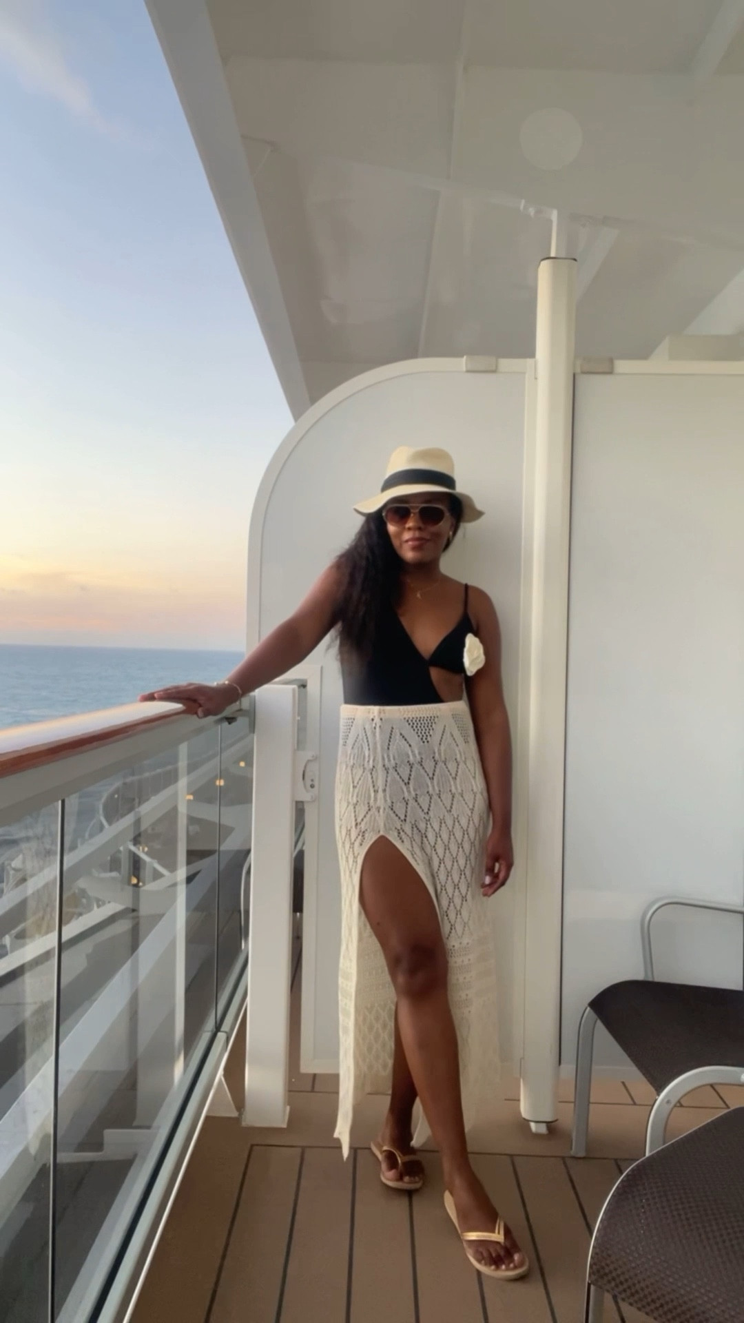 Um look estiloso de praia. O tricô está muito em alta e da um charme especial no look! 

#LTKviagem #LTKmodapraia