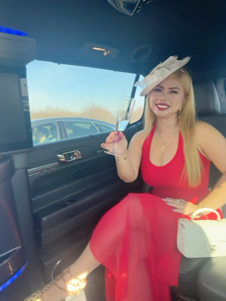 Can’t wait for our next adventure 🩷 
Thank you to @saclimo 😎 highly recommended 🙌 shoutout to our driver Steven 🥰

#galentines #valentines #friendshipgoals