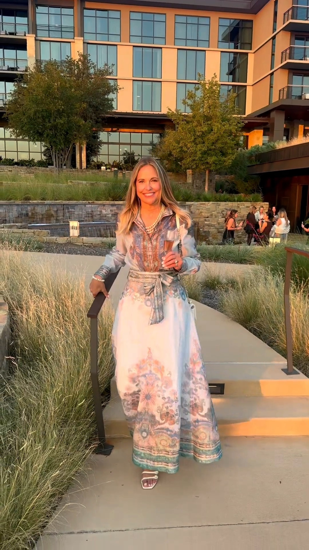 Love my sister’s look for tonight  

#LTKStyleTip #LTKCon #LTKOver40