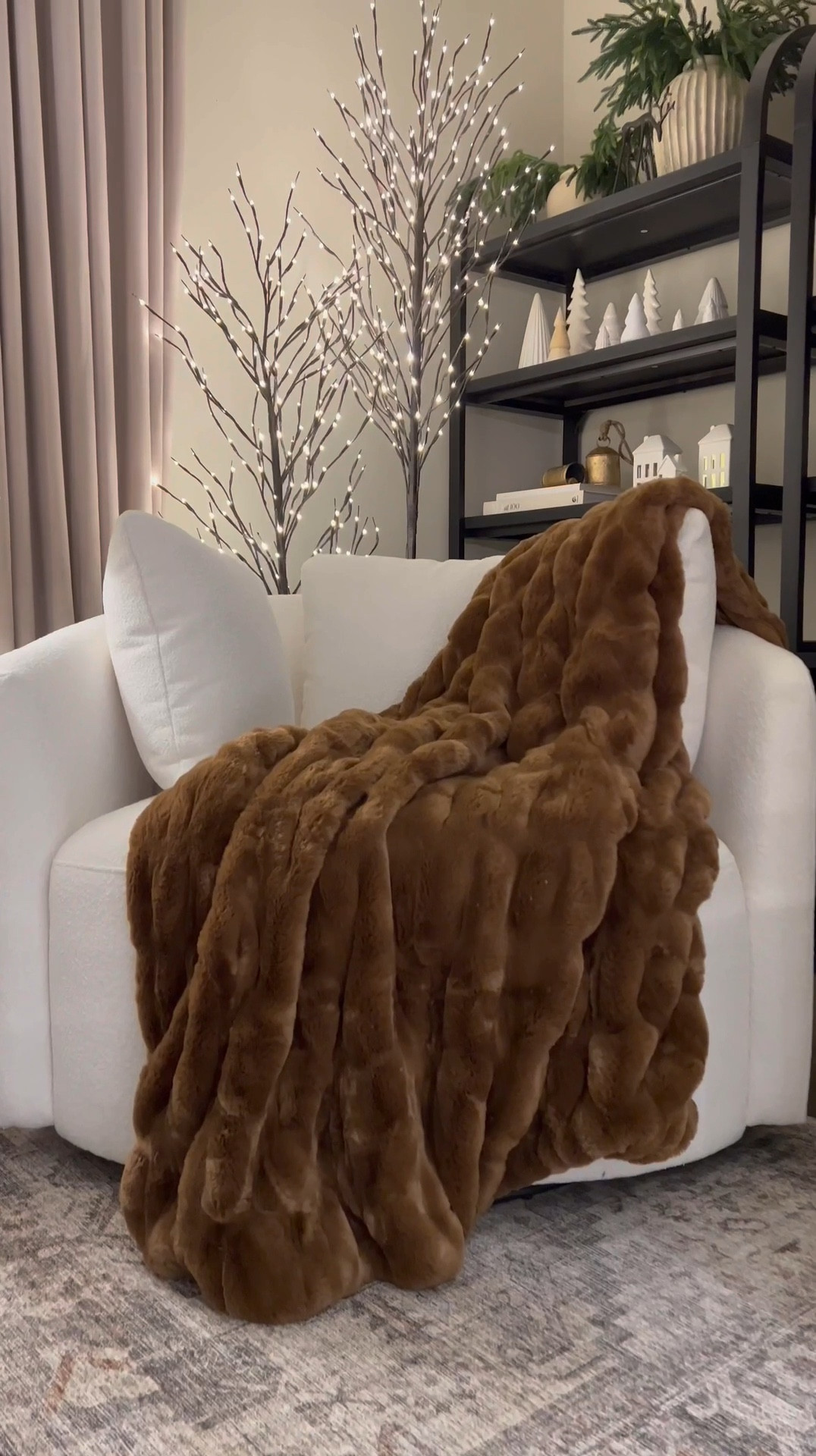 Get your last minute Christmas decor! 😆
These lit trees come in a set of 3 and can be styled in various ways even outside! 💕

#LTKHoliday #LTKhome #LTKVideo