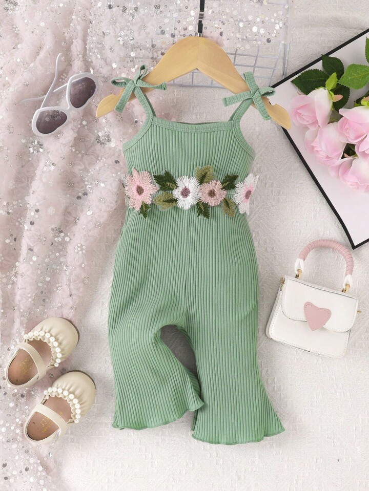Baby Girl Floral Appliques Lettuce Trim Flare Leg Cami Jumpsuit | SHEIN