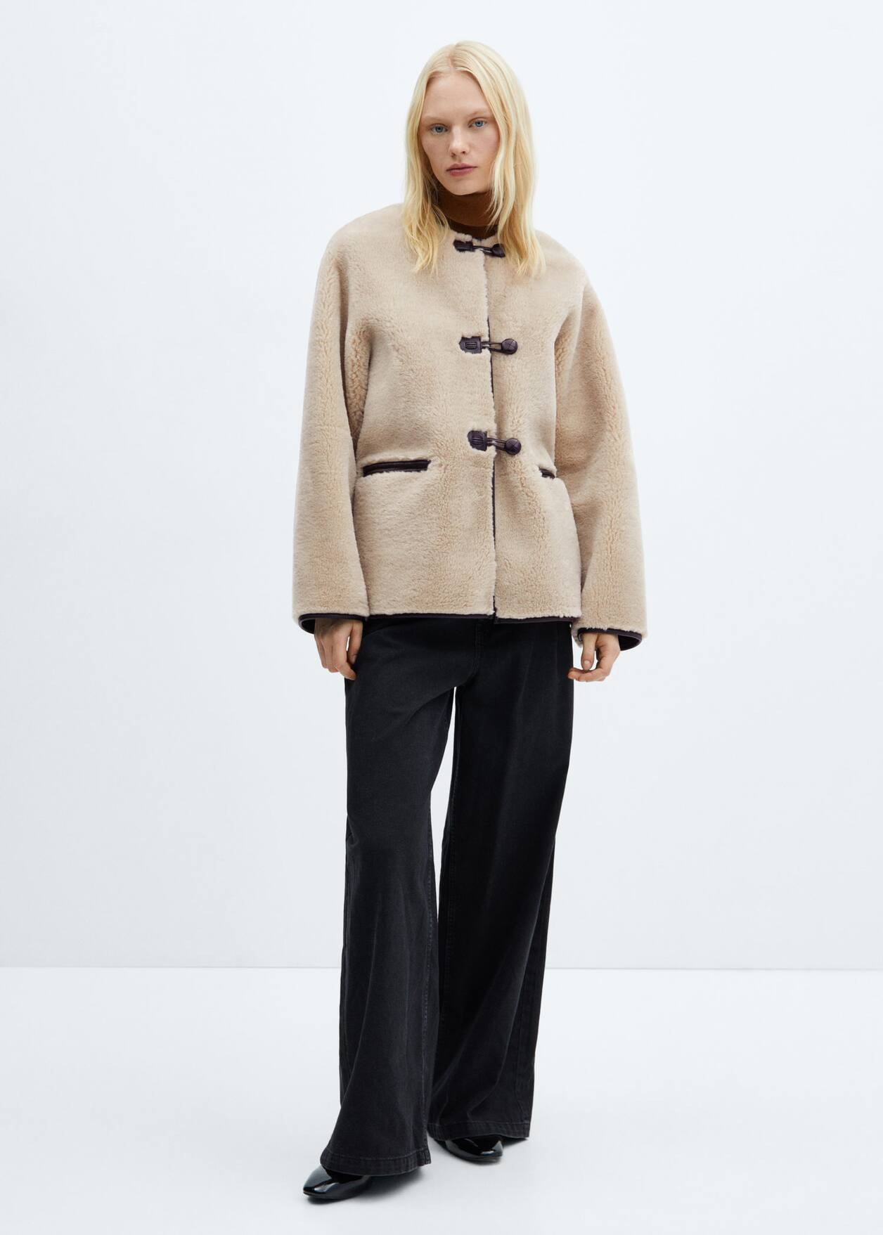 Fur-effect coat with appliqués | MANGO (US)
