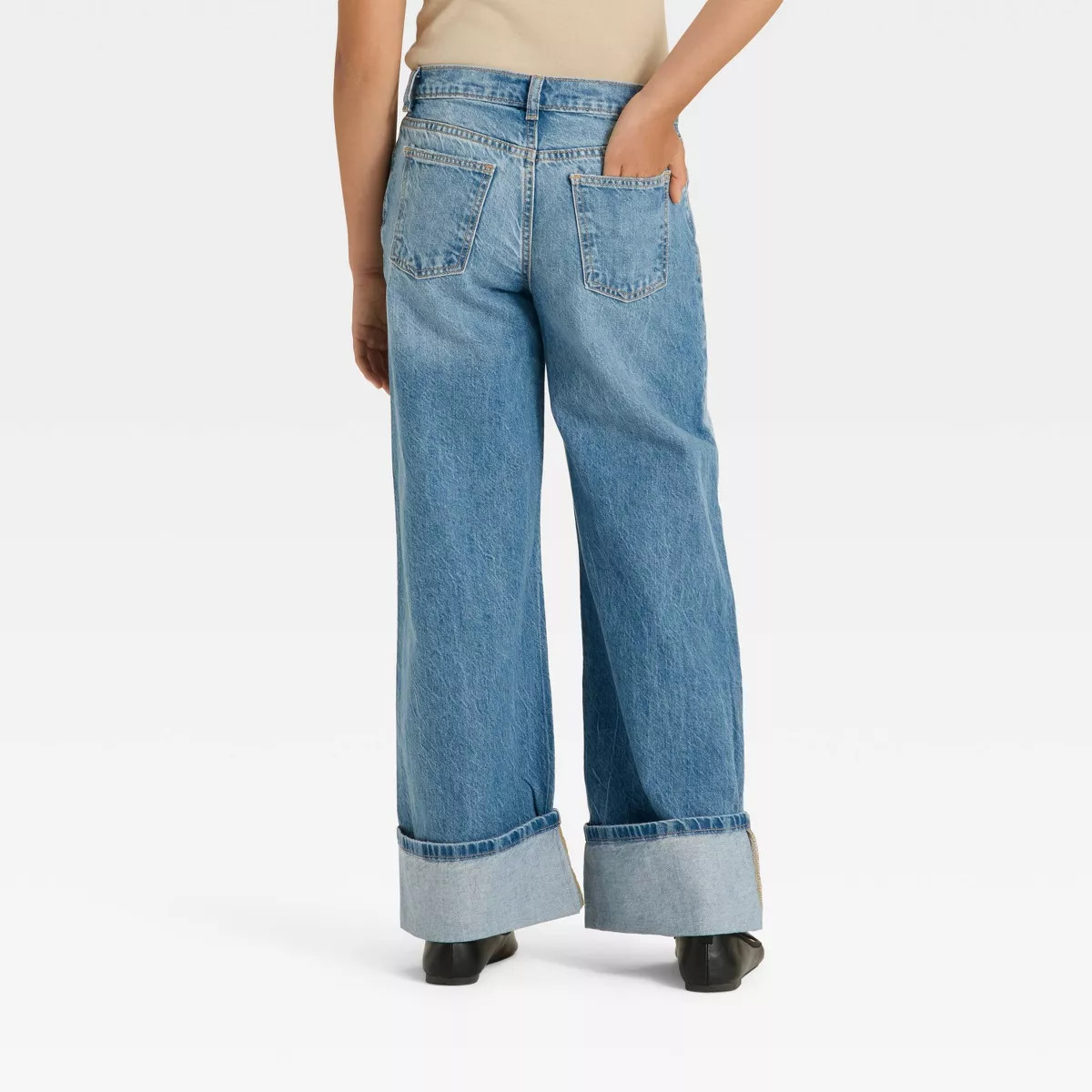 Girls' Mid-Rise Loose Slouchy Wide Leg Rolled Cuff Jeans - art class\u2122 Light Wash 4 | Target