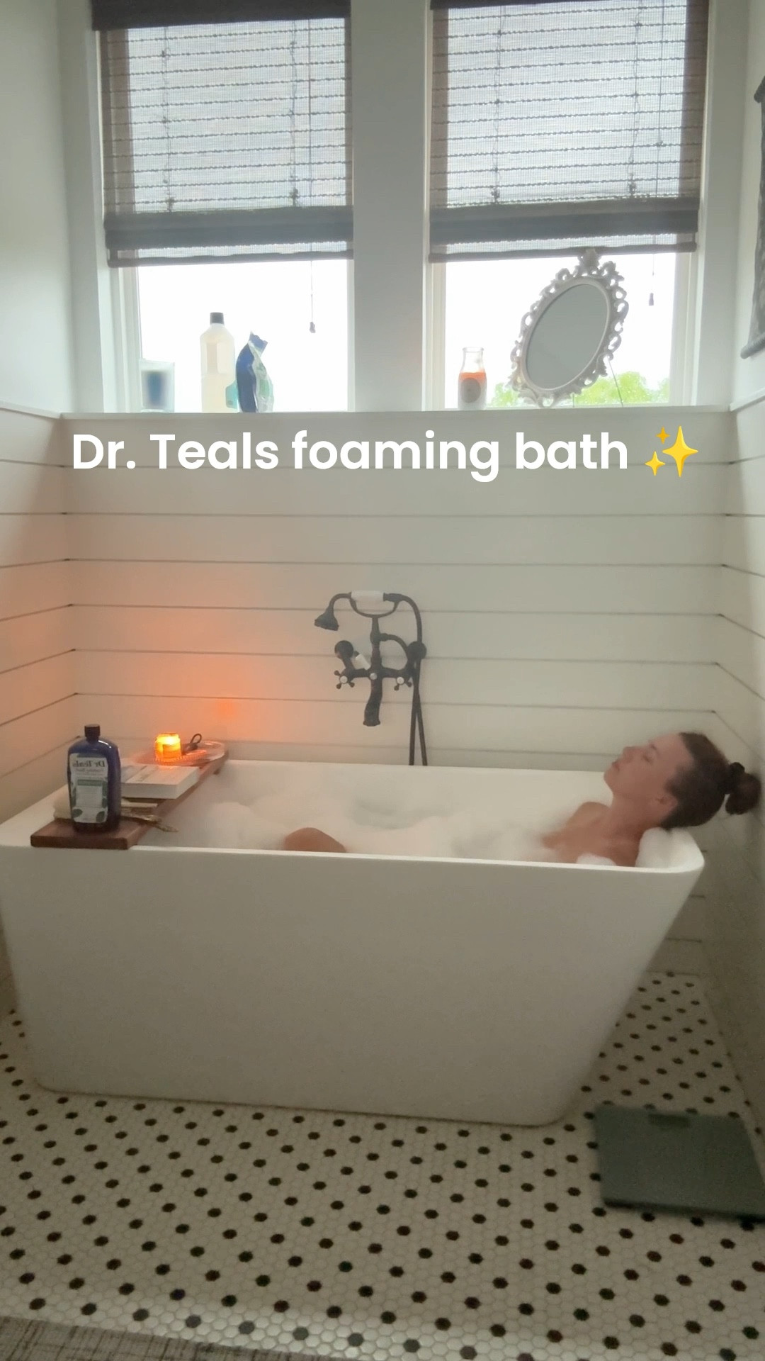 Smells amazing 😍🌿
Nothing hits like a stormy night and a bubble bath 🌧️🛁
Dr Teal’s Foaming Bath with Pure Epsom Salt, Relax & Relief with Eucalyptus & Spearmint 34 fl oz is everything