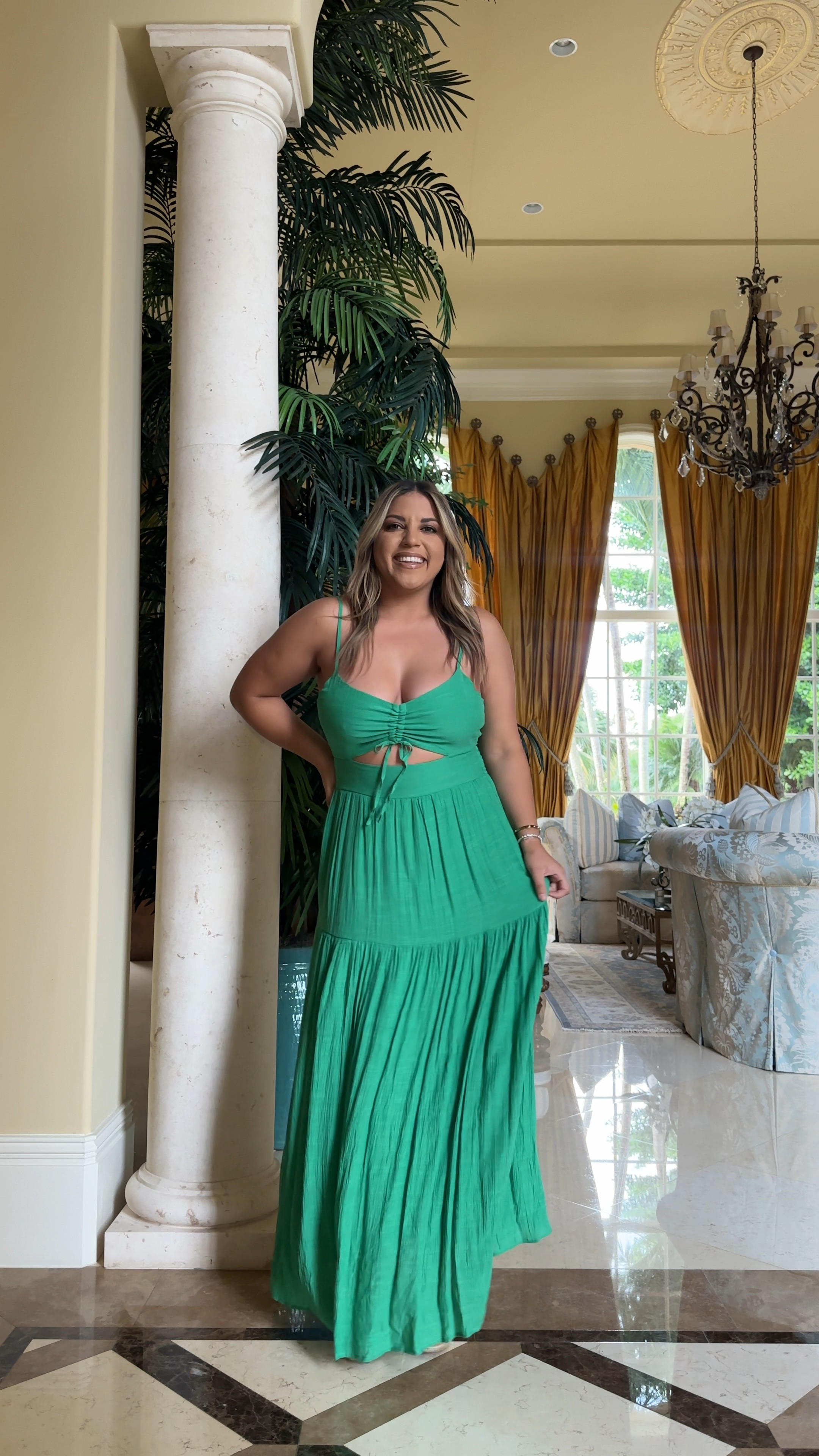 Outfit of the day Birthday Edition 💚 

This is one of the most flattering dresses I have ever bought and trust me when I tell you, I’ve tried a lot on lol 🙌

This cutout adjustable maxi dress is super comfortable, light weight, and hugs you in all the right places for the most flattering style 👏

Maxi dress, dresses, fall outfit, fall style, fall ootd, fall finds, green dress



#LTKSeasonal #LTKVideo #LTKStyleTip