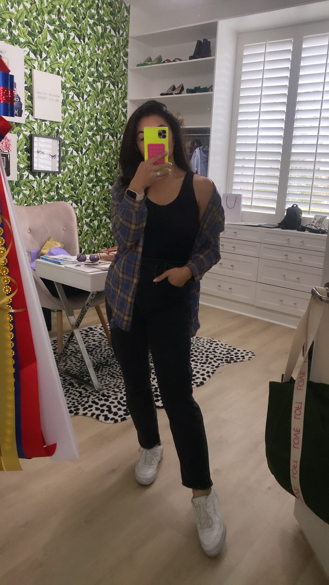 1.1.24 Ouffit of the day 

Abercrombie jeans and bodysuit 