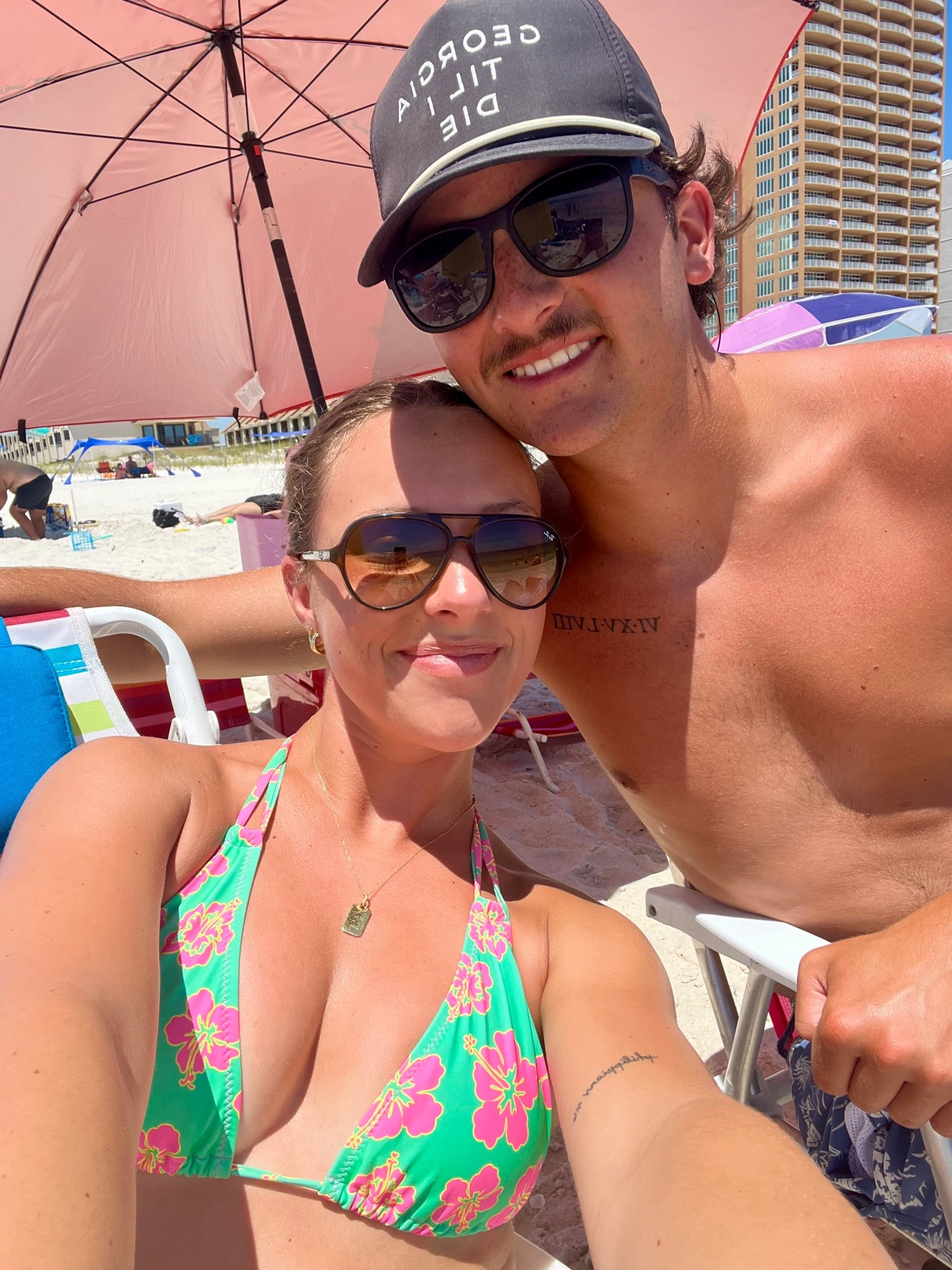 Beach day selfie!

They don’t sell this pattern anymore, but I’ve linked the exact same style and brand!

#LTKSeasonal