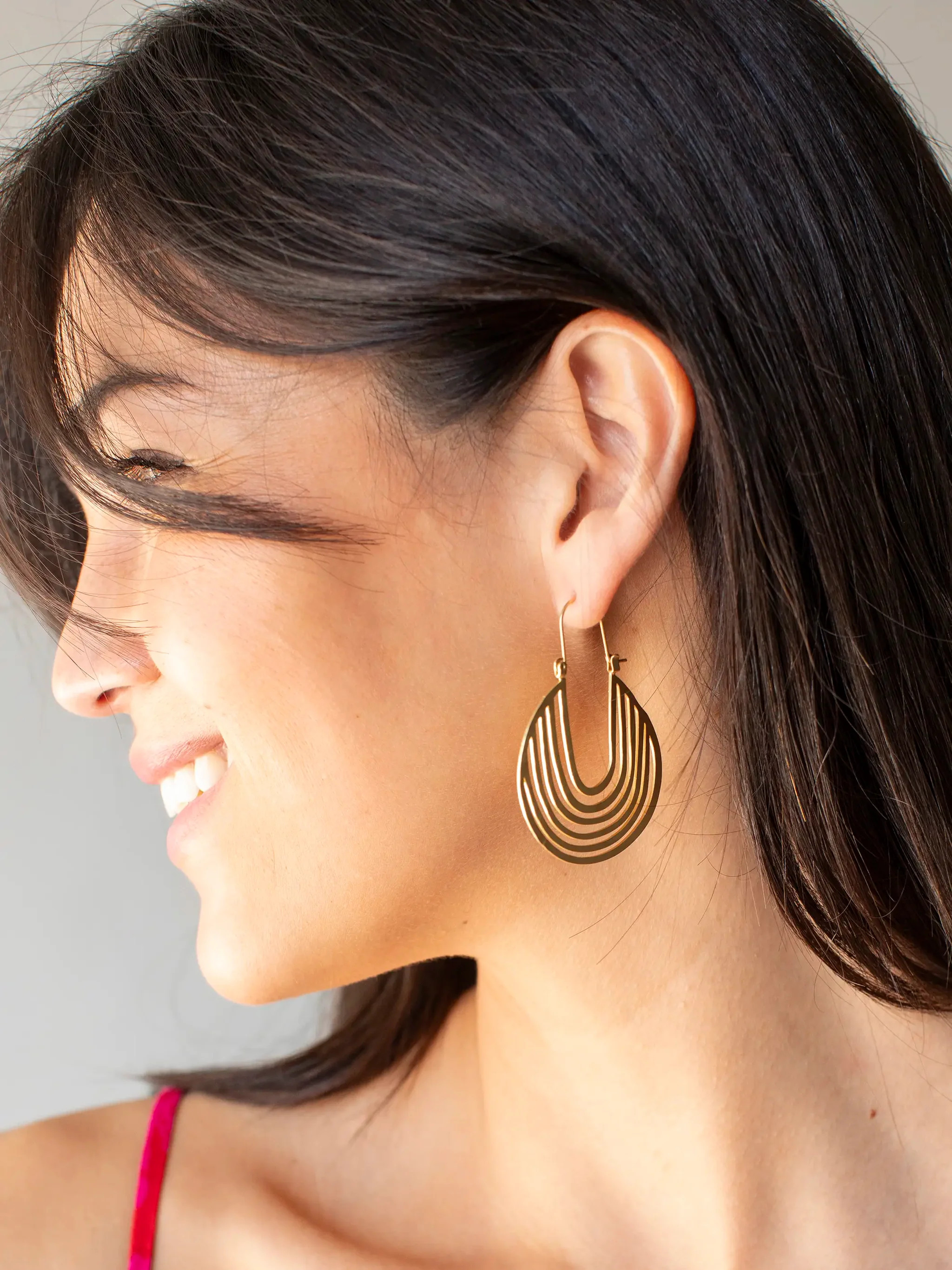 Hammered Hoop Earrings - Gold | Natural Life