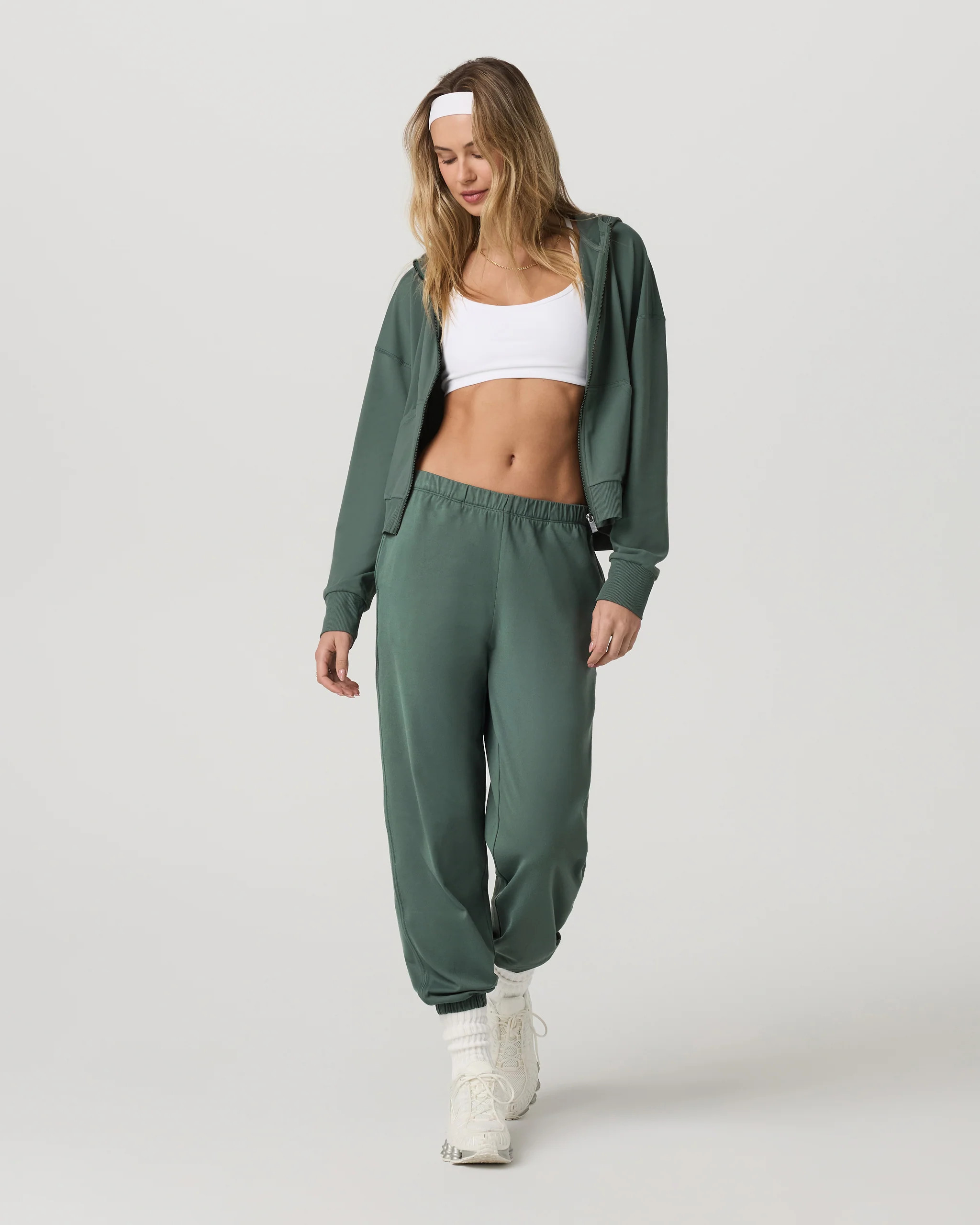 Halo Modern Sweatpant | Vuori Clothing (US & Canada)