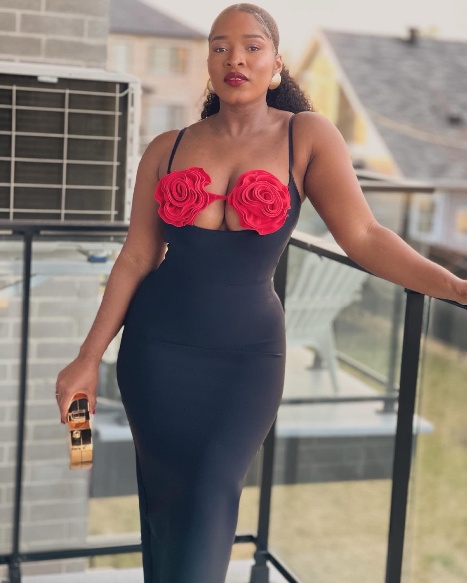 I’m in love with the shape of this dress ❤️🖤

#LTKBeauty