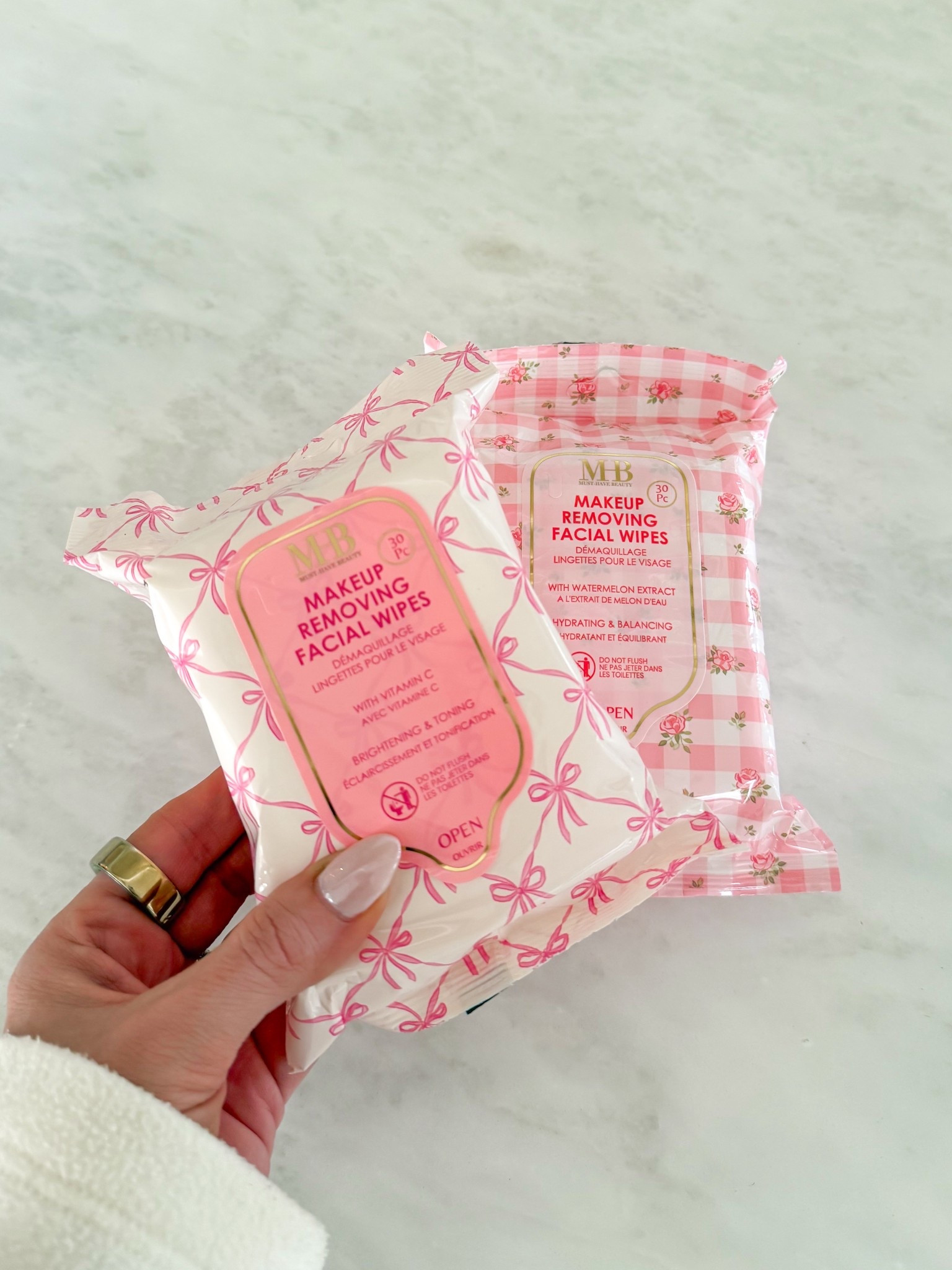 The prettiest makeup removing wipes - loveshack fancy inspired!





Walmart finds 
Beauty finds
Gifts for her 
Valentine’s Day gift 
Teacher gift 


#LTKBeauty #LTKFindsUnder50 #LTKselfcare