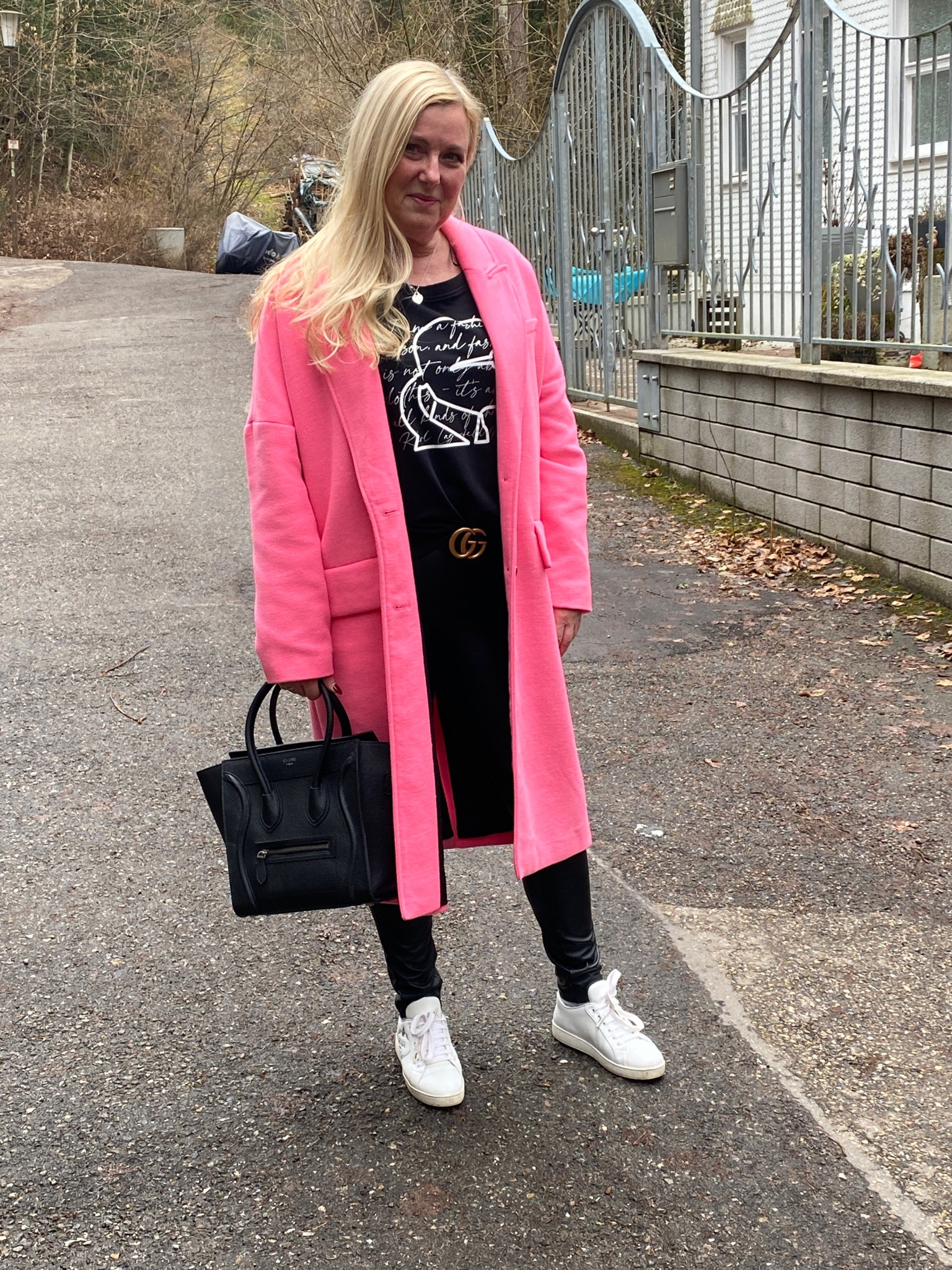 Black & Pink 


#LTKstyletip #LTKSeasonal