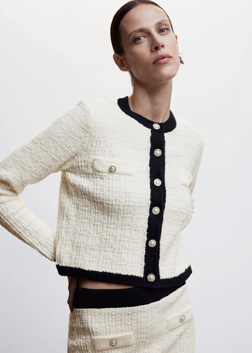 Tweedcardigan mit Taschen | MANGO (AT)
