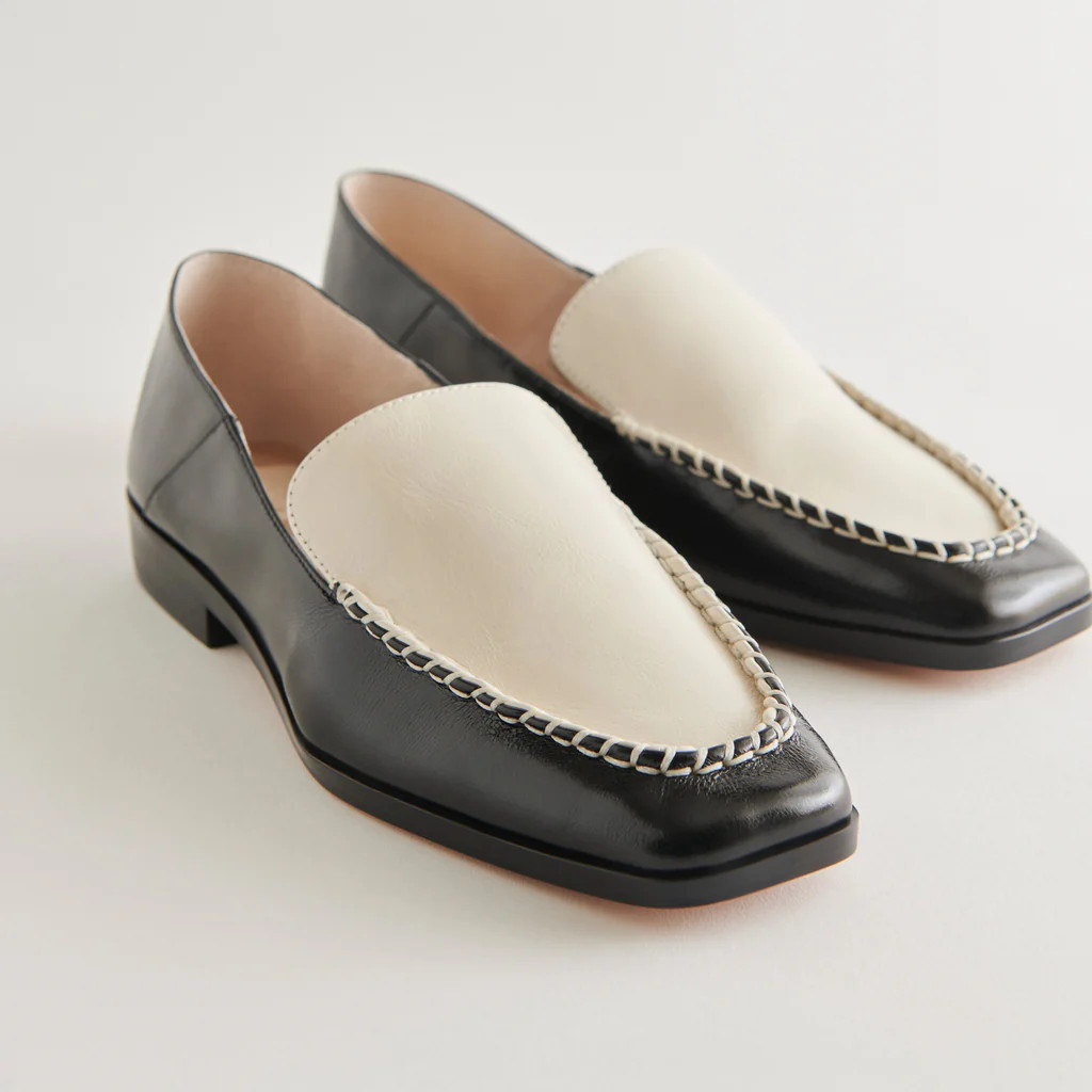 BENY FLATS WHITE BLACK CRINKLE PATENT | DolceVita.com