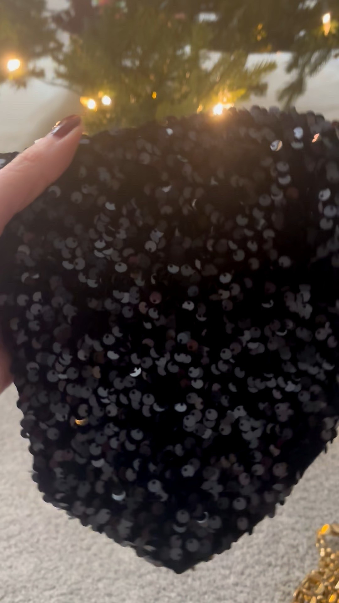 Two pretty sparkly bags I got in for New Year’s Eve!

Came in super fast and the black is currently on sale!

Also linked all my possible shorts, black with mesh I’ve had since last year, the sparkle top, and the sweater dress in black. Also found a glittery sweater dress below too!


Holiday accessories, Amazing finds, Amazon fashion, New Year’s Eve outfit, holiday party outfit, nye looks, New Year’s Eve looks, wedding guest dress, wedding guest accessories, party, bags, purses, clutches, holiday looks, winter outfits  

#LTKHoliday #LTKFindsUnder50 #LTKSeasonal