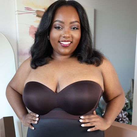 The perfect strapless bra! Get it on sale now for 40% off the original price. 

This is the comfort bliss lightly lined bra. The underwire provides great support without causing discomfort. The side panels are wide to create a smooth silhouette. And, you can use the straps in multiple ways so it’s perfect for all those fun summer dresses  

#LTKsalealert #LTKfindsunder50 #LTKstyletip