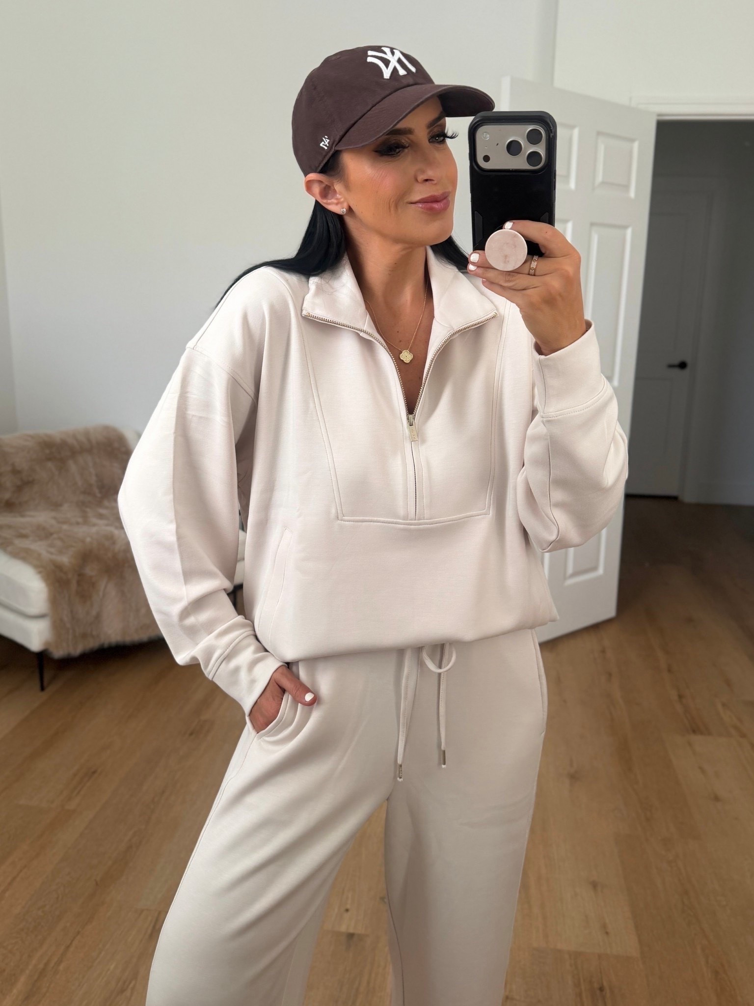 Splendid Loungepants wearing size medium but should’ve ordered size small. Splendid ScubaSoft Quarter Zip Sweater wearing size medium but should’ve ordered size small. 

