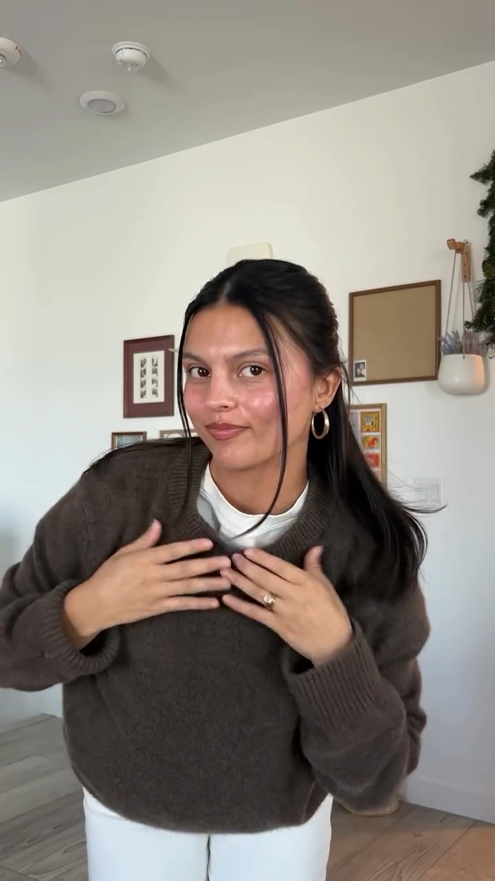 outfit of the day 🤎 

Sweater: @onequince 
White T-shirt: @oldnavy 
Jeans: @tjmaxx 
Shoes: @adidas 
Bag: thrifted (no brand)