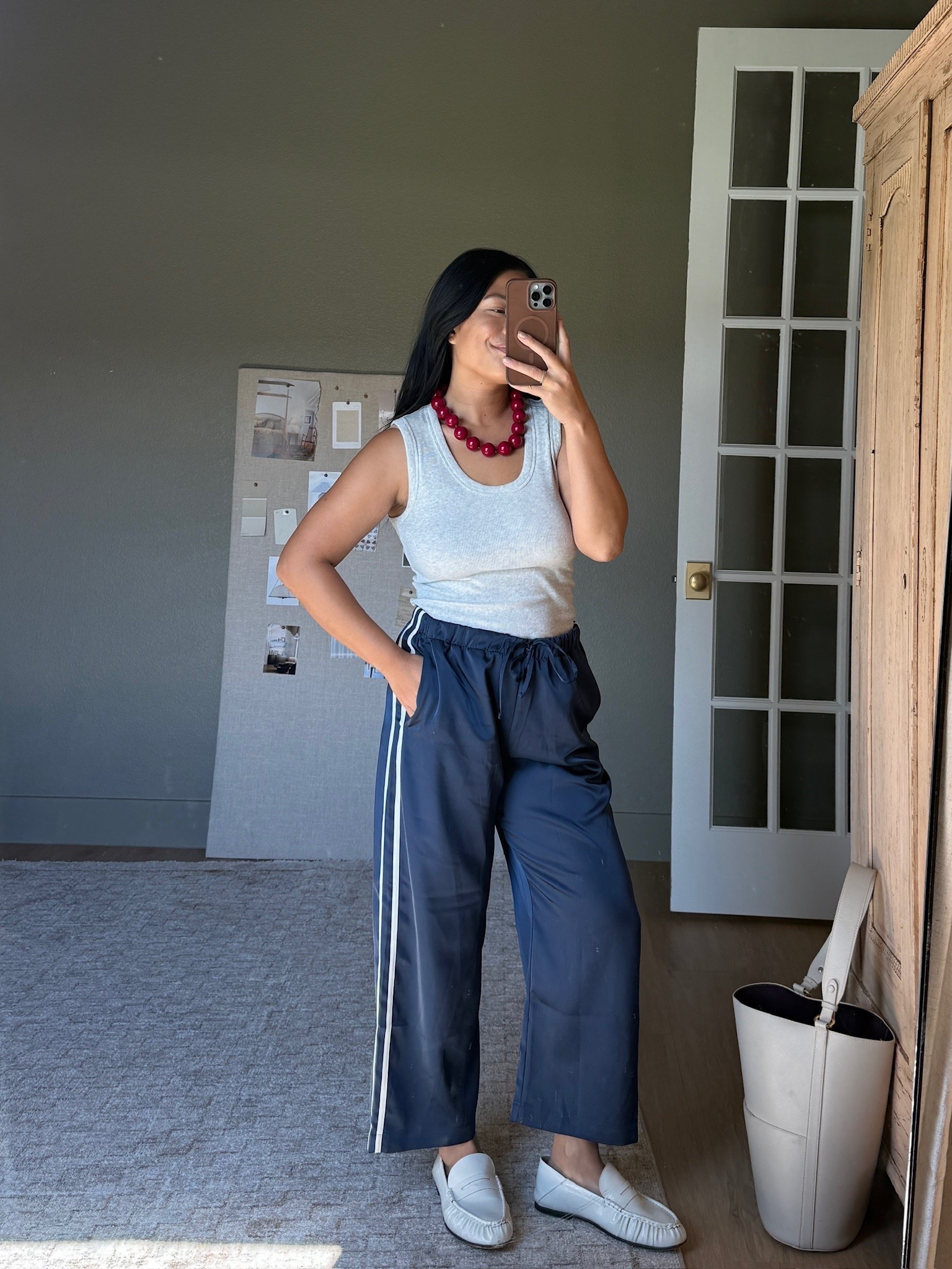4th of July outfit inspo! Loving these track pants and found my new favorite necklace brand on AMAZON!! it’s giving bauble bar but on a serious budget!! 

Pants: medium petite 
Tank: medium 

#4thofjuly #outfitinspo #fashionfinds #outfitoftheday #momoutfit

#LTKSeasonal #LTKootd