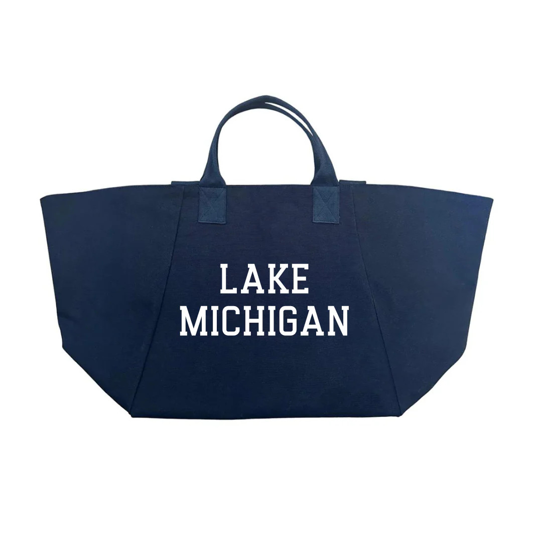 Chelsea Bag Navy LOCATION: Lake Michigan or CUSTOMIZE YOUR FAVORITE LA | Quilted Koala