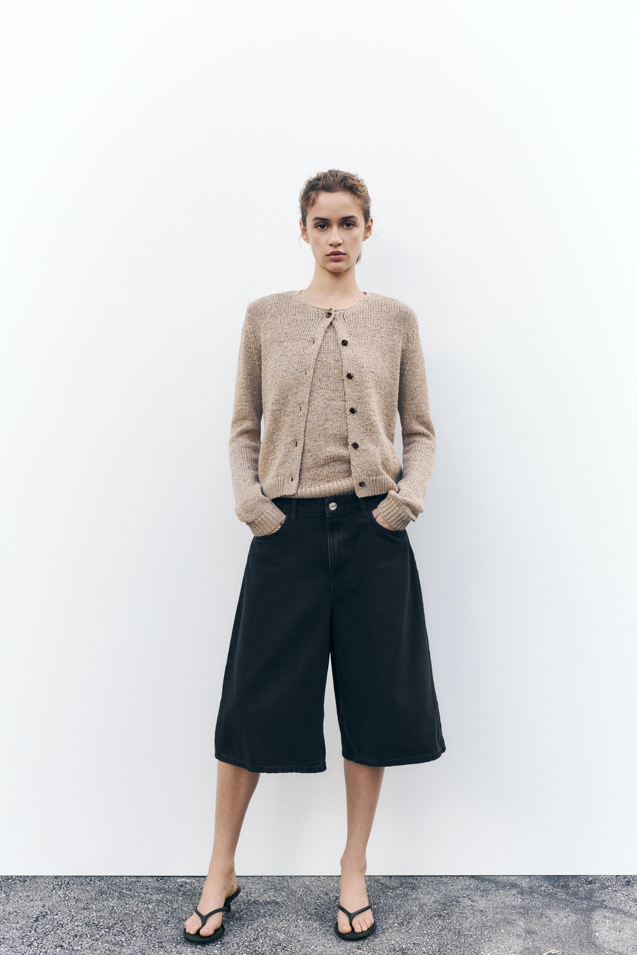 FEW ITEMS LEFTRUSTIC KNIT JACKET$ 59.90SAND/BROWN | 2893/026/718Add to cartAddRound neck, long sl... | Zara US