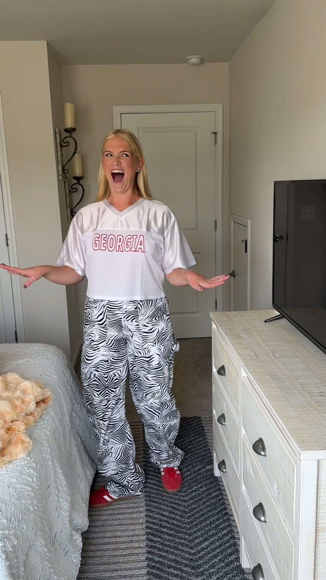 Send this to that person you know who won’t give up the stinky “lucky” shirt… they need a gameday glow up @fanatics 😎  #ad #fanatics #gamedayapparel #ugamerch #gamedaylook #GameDay @shop.ltk #liketkit

#LTKActive #LTKStyleTip #LTKFindsUnder100