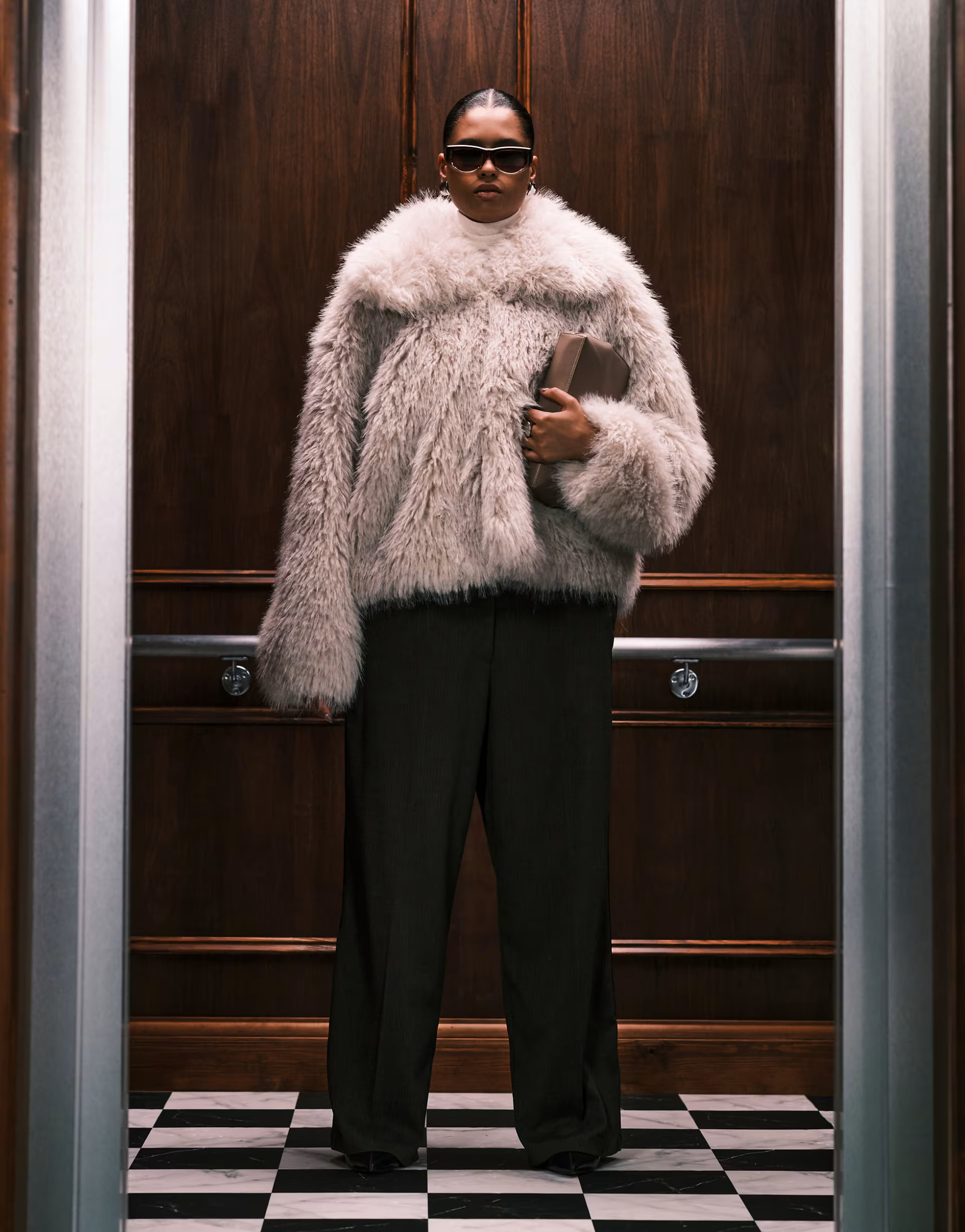 ASOS DESIGN Curve – Cropped-Jacke aus Kunstpelz in Creme | ASOS | ASOS (Global)