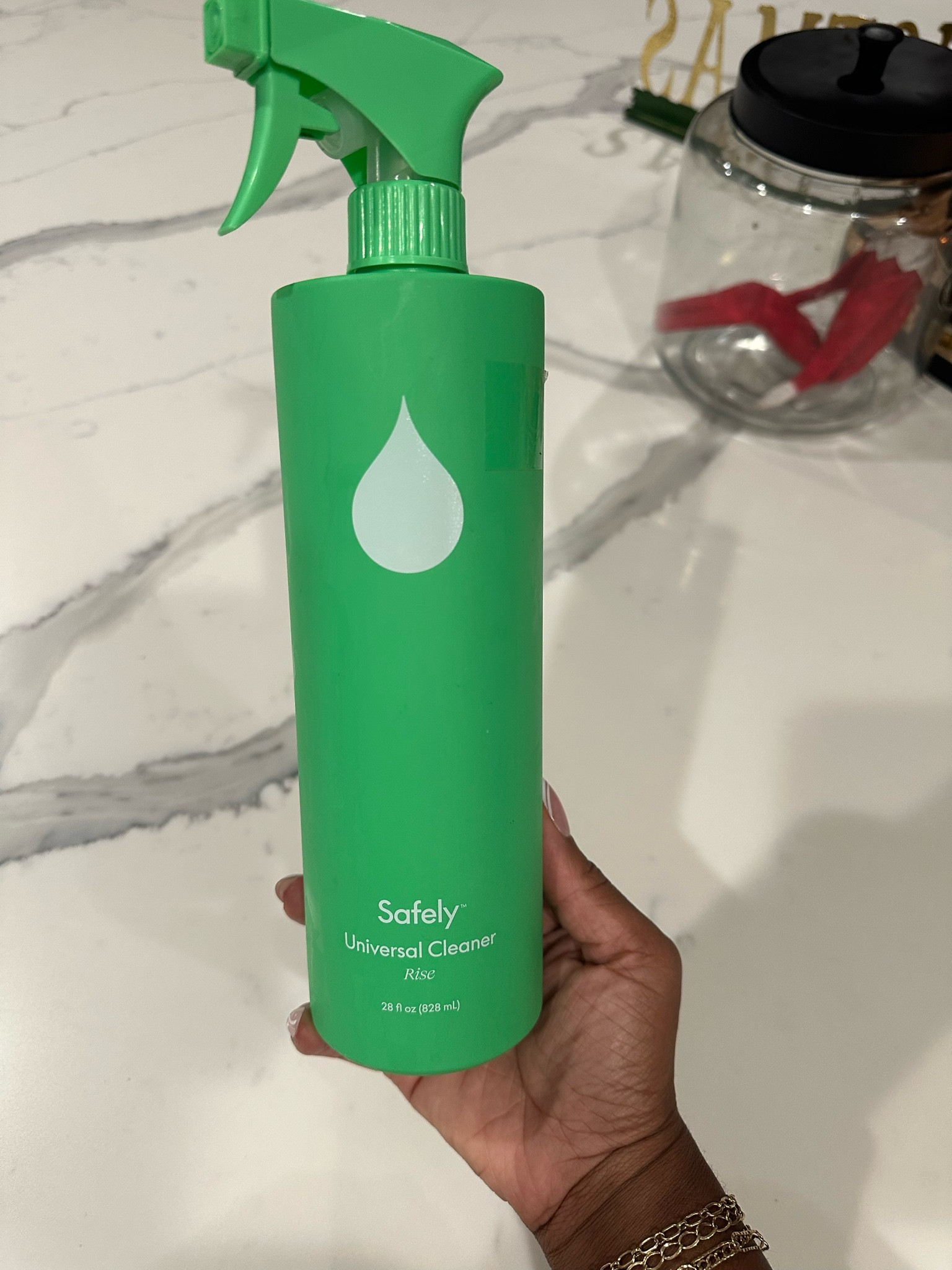 The BEST kitchen cleaner ever. Smells amazing have the whole house smelling good 

#LTKhome