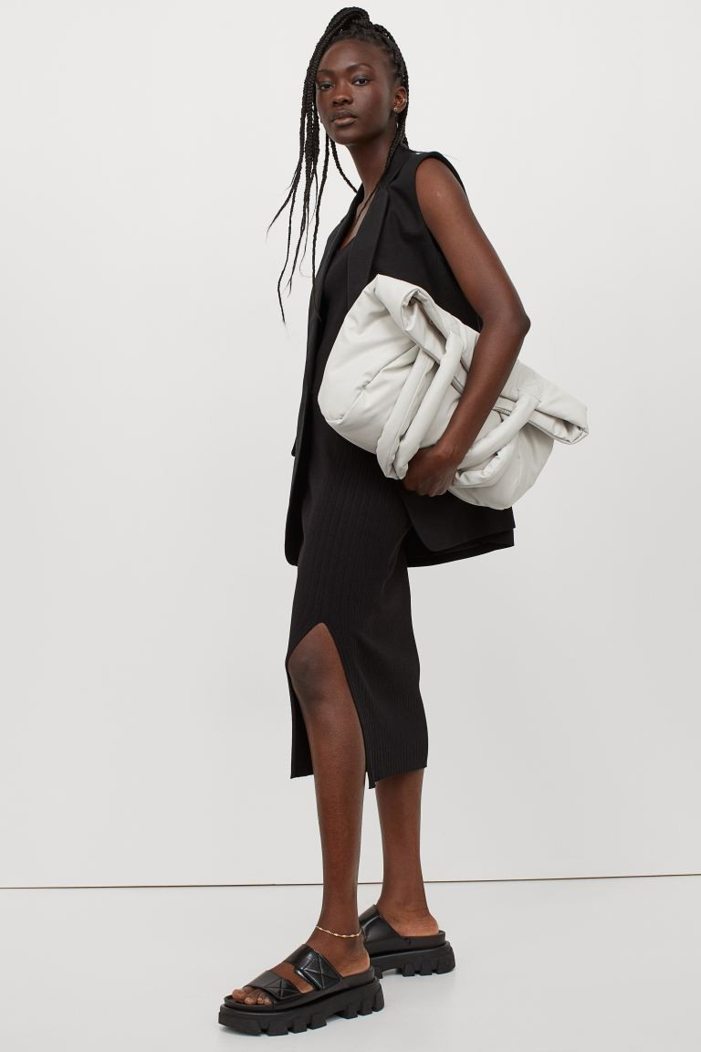Ribbed dress | H&M (UK, MY, IN, SG, PH, TW, HK)