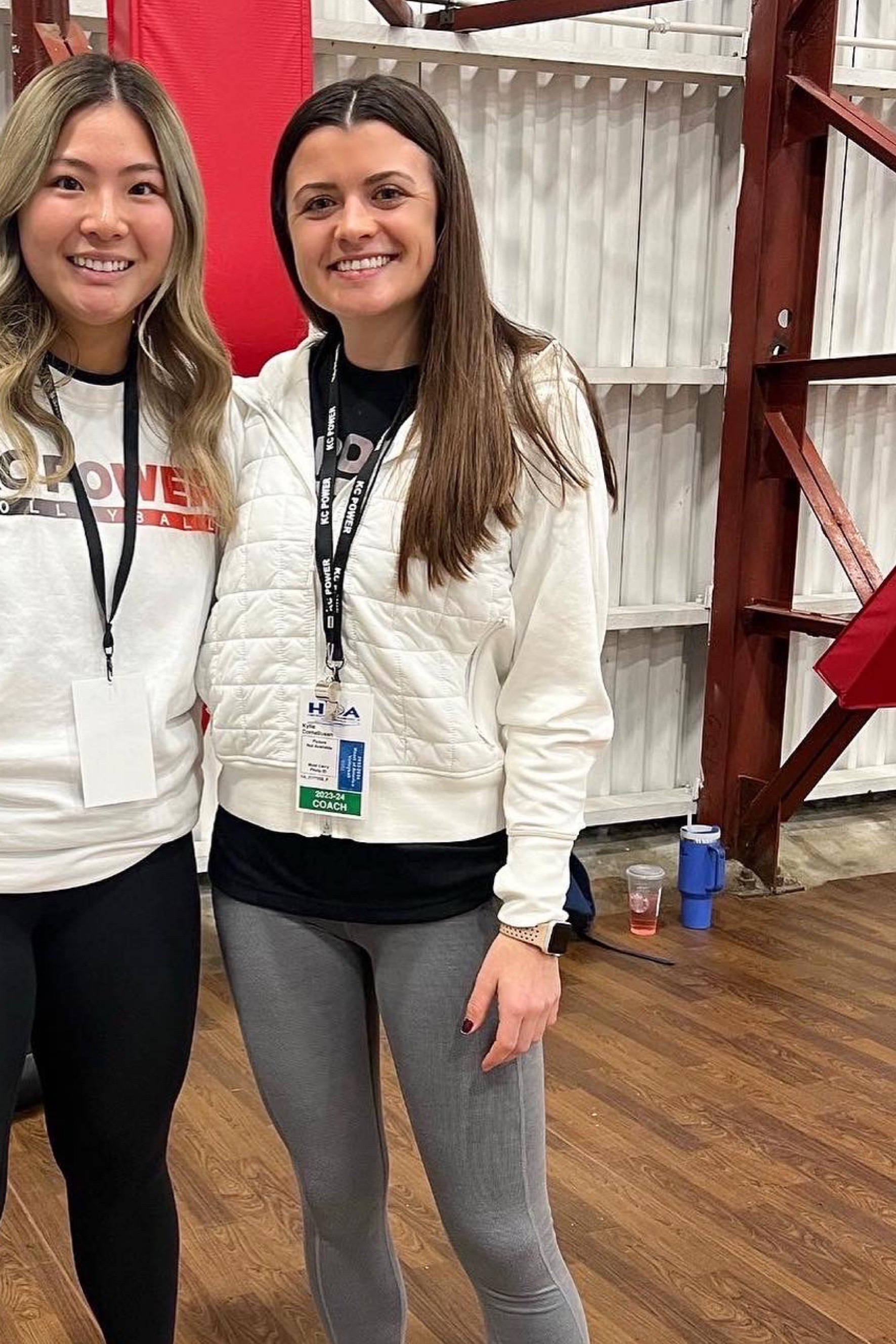 Super comfy white zip up!!! On major sale. Fits TTS

#LTKfindsunder50 #LTKsalealert #LTKover40