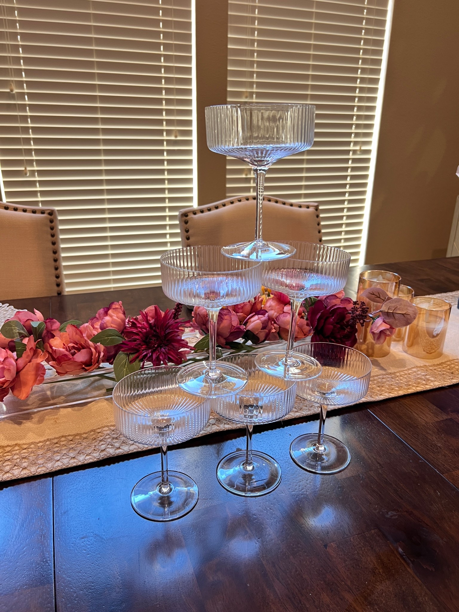 These coupe glasses would make the perfect gift with champagne for Valentine’s Day 

#LTKValentine #LTKHome #LTKfoodie