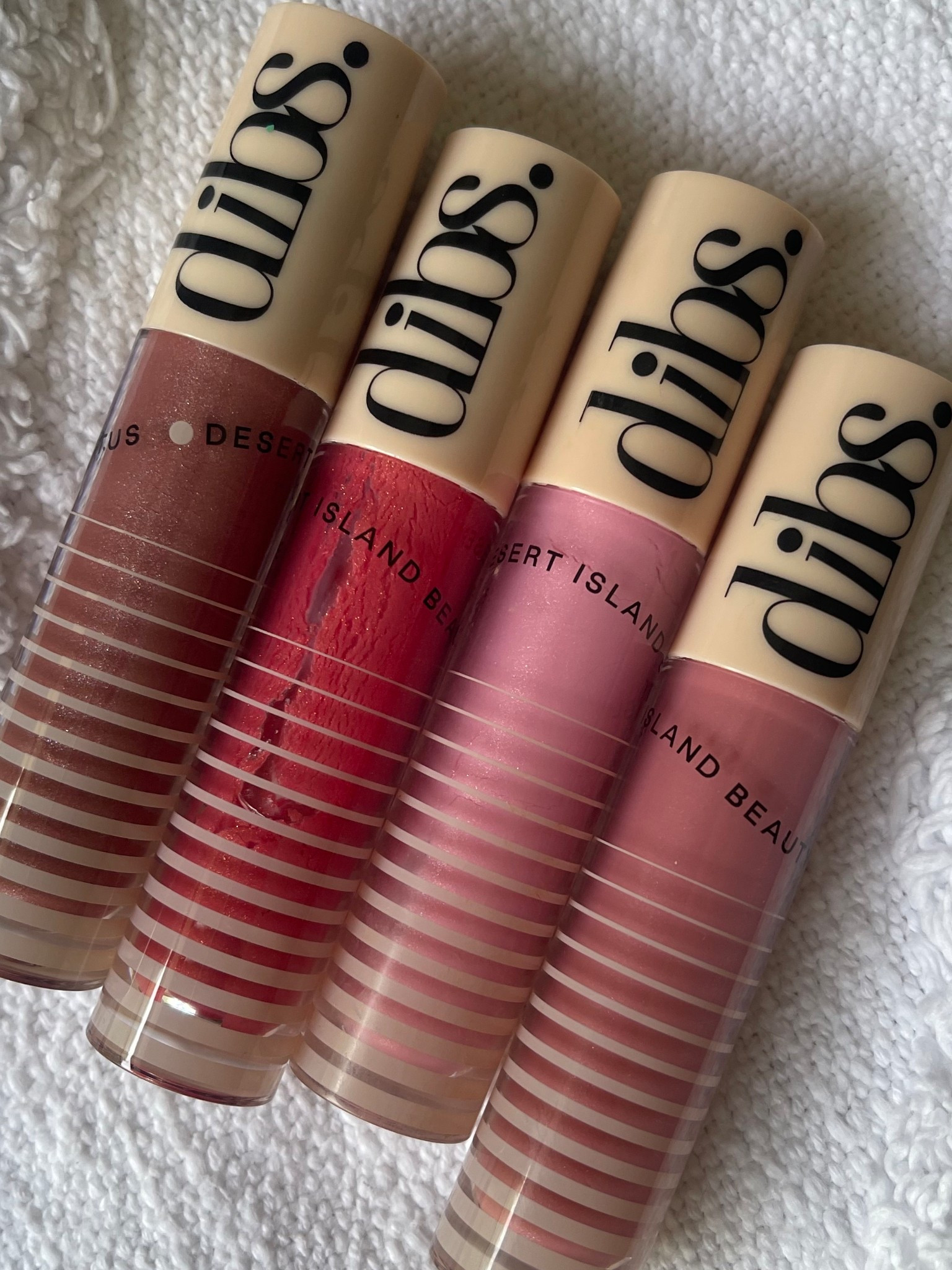 Dibs beauty lip glosses 

#LTKBeauty #LTKTravel #LTKFindsUnder50