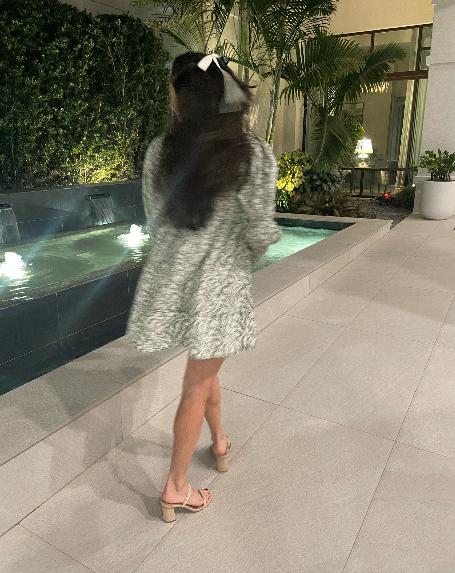 Holiday in Florida vibes .. could add tights and boots for cold weather


Holiday dress / party dress / Anthropologie / holiday party / hair bow 

#LTKHoliday #LTKSeasonal
