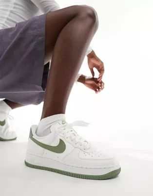 Nike Air Force 1 sneakers in white and green | ASOS (Global)