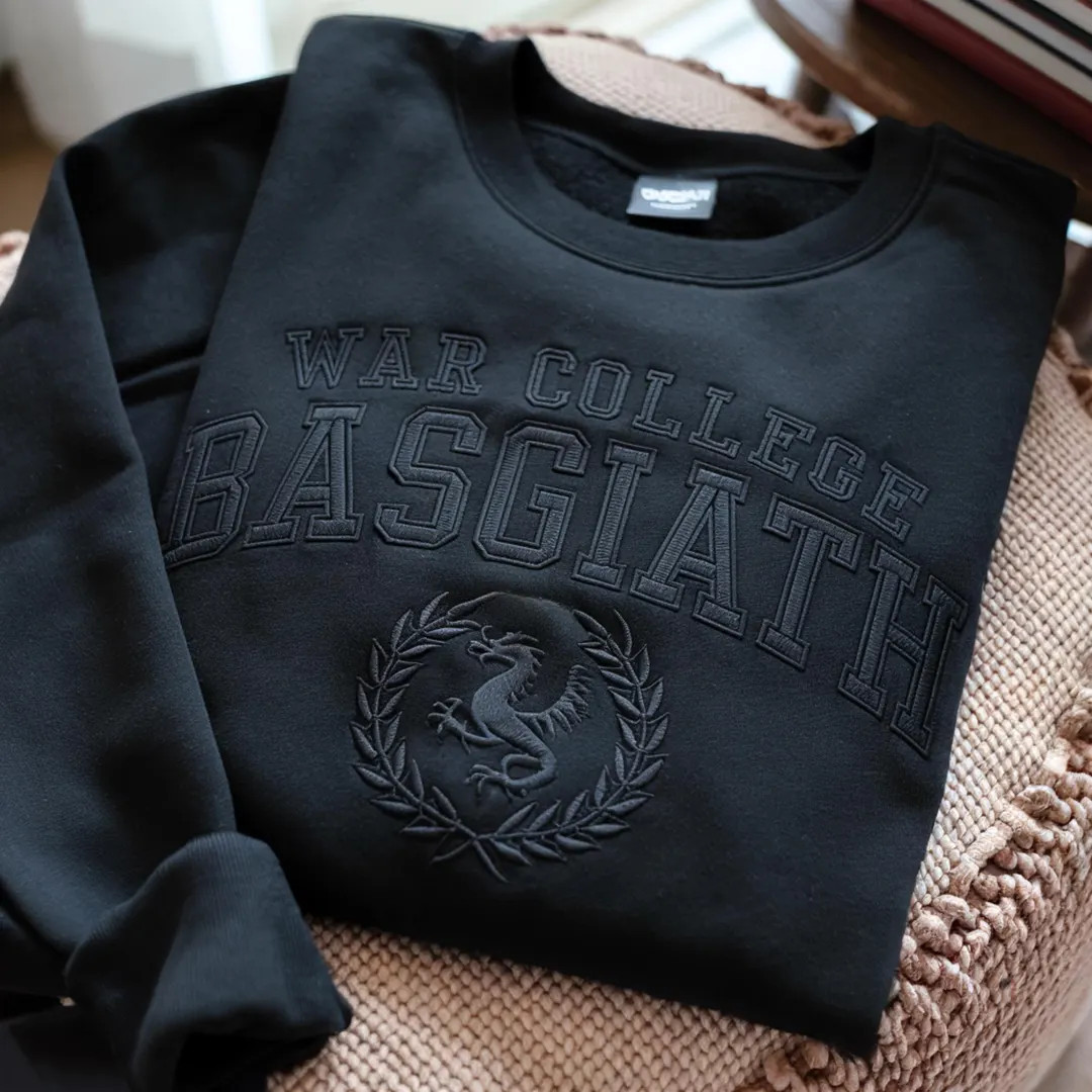 Fourth Wing Embroidered Sweatshirt, Dragon Rider, Violet Sorrengail, Rebecca Yorros, Xaden Riorso... | Etsy (US)