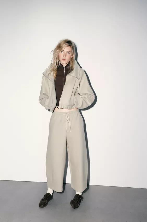 SOFT SWEATSHIRT | Zara US