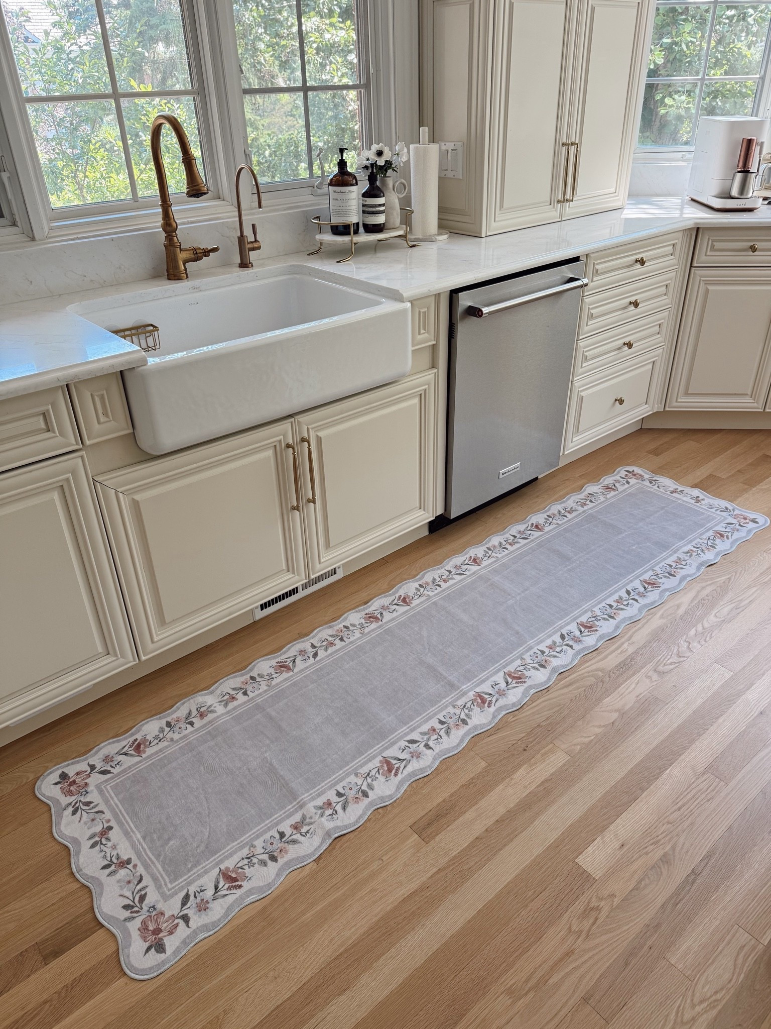 #sponsored loving this new beautiful scalloped runner in my kitchen from @Lahome it is washable too and with non-slip backing! 🤍

#LTKHome