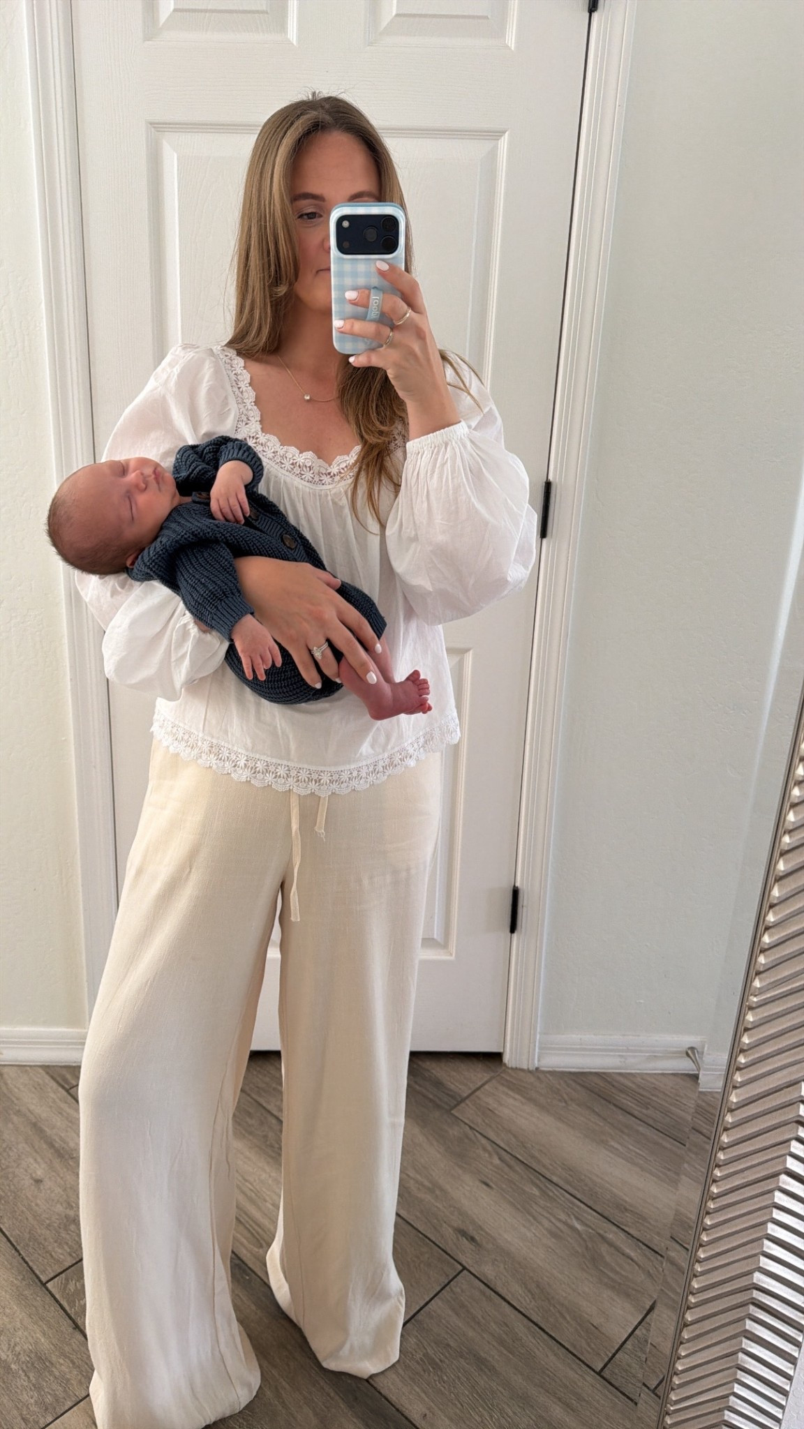 Postpartum outfits: newborn pictures - linen pants and top

#LTKBump #LTKootd #LTKmomlife
