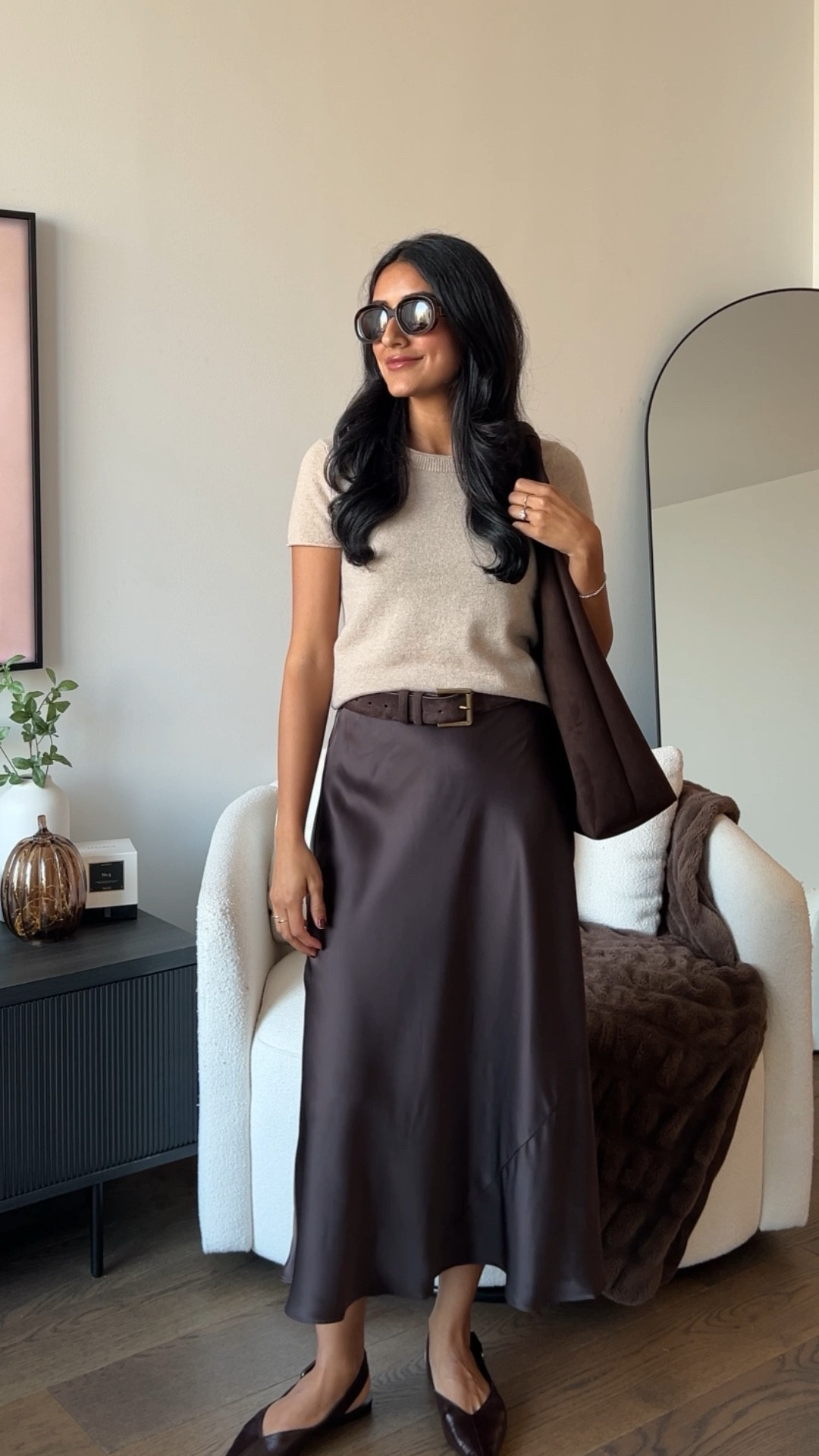 GRWM | Fall Style 

My exact skirt is sold out at aritzia but I linked similar options. My shoes are from Zara.