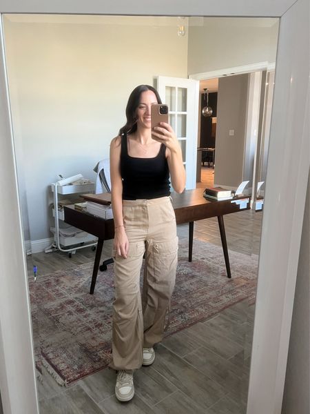 Casual fit for Jurassic World | cargo pants, women’s cargos, Talulah, Old Navy, Vans, mom style 

#LTKstyletip #LTKshoecrush