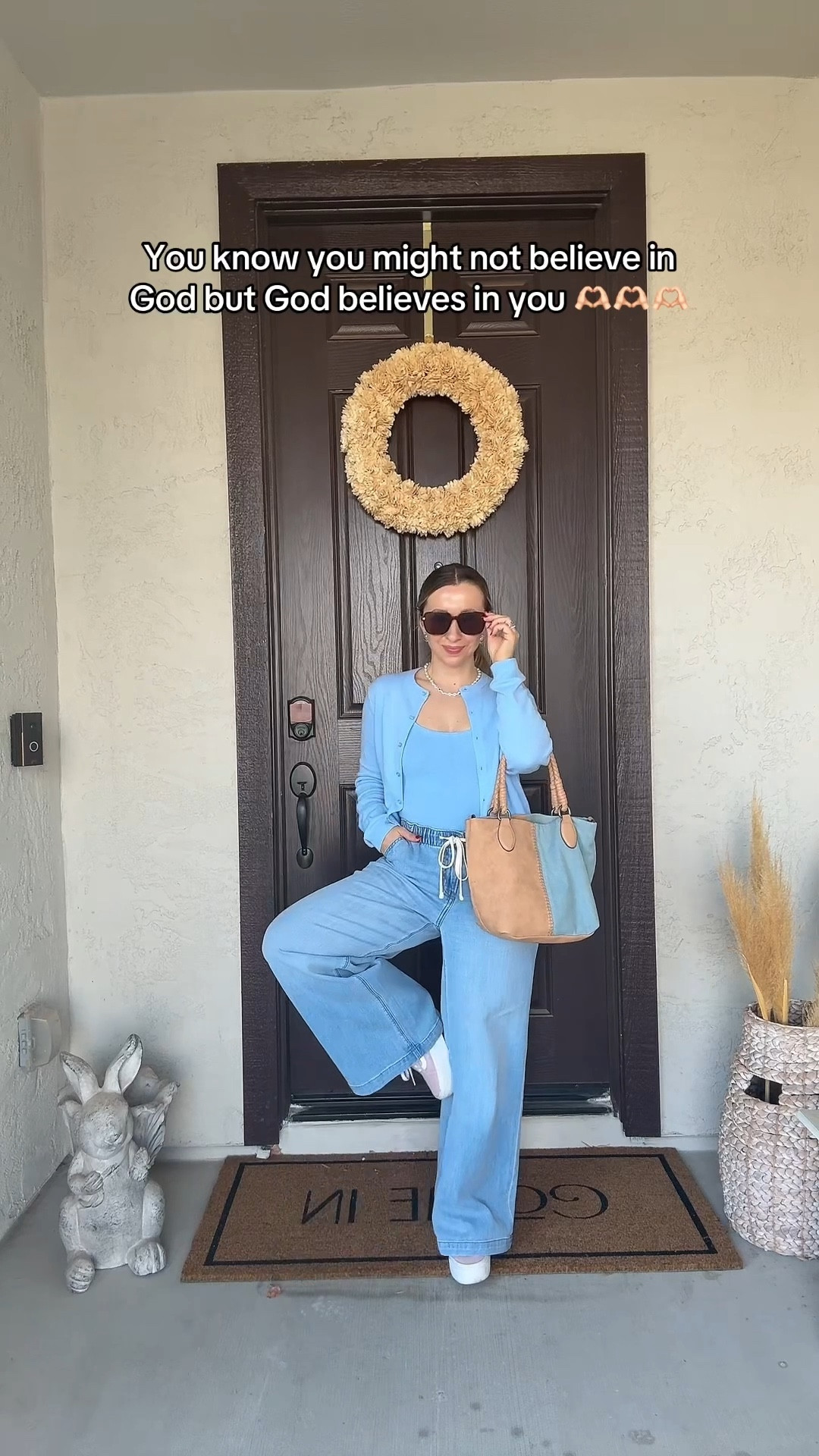 My favorite low rise wide leg denim that feels like pajamas! Under $50 wearing size xs short length, size xs petite baby blue cash soft tank top and matching cardigan in xs oetite, size 5 old skool platform vans in pastel purple lilac, and my favorite oversized vintage sunglasses are on sale for $10 in blue! 

Gap
Aerie
American Eagle 
Ootd 
Church ootd
Petite 
Casual
Fall fashion 
Baggy denim 


#LTKPetite #LTKSaleAlert #LTKFallSale