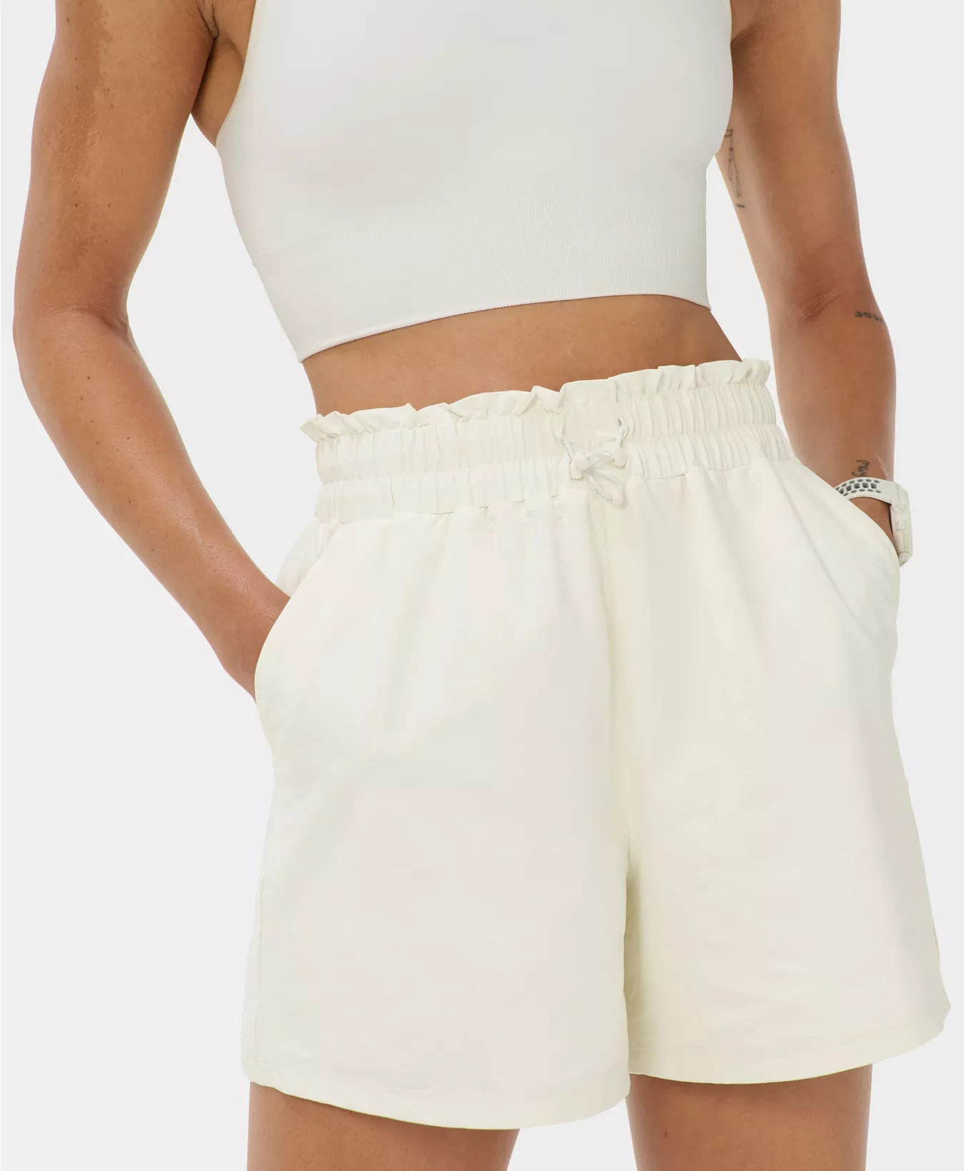Seersucker Texture Short - Lily White | Women's Shorts + Skorts | Sweaty Betty | Sweaty Betty UK