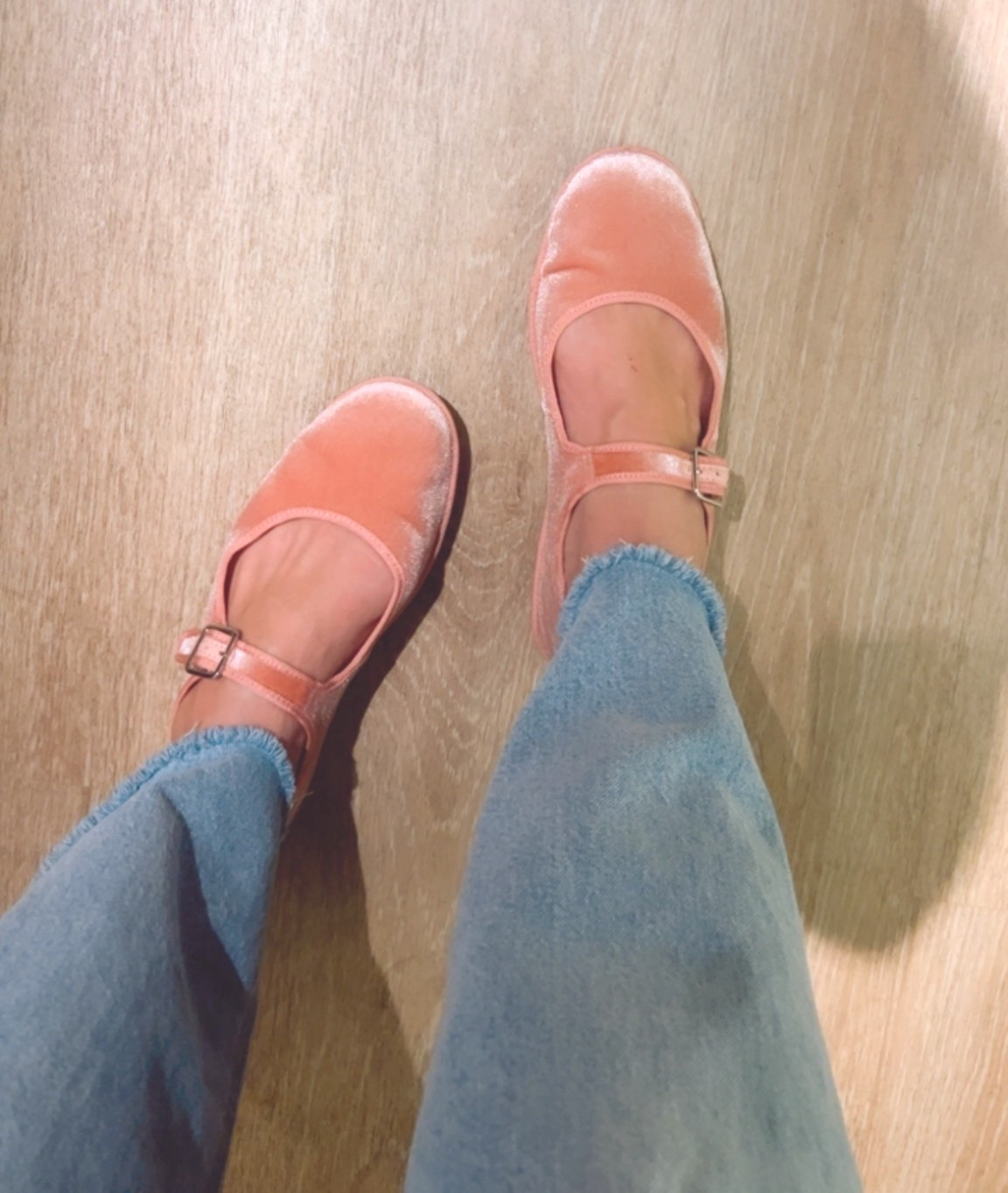 Pink Steps 💖
… loving my recently-new pink velvet ballet flats (that also come in red and a few animal prints)! Considering grabbing one of the prints too!



#LTKFindsUnder50 #LTKSeasonal