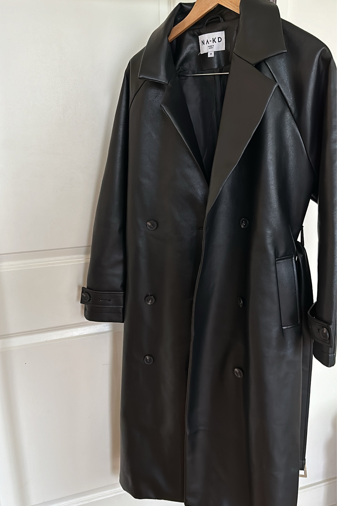 One of my favorite winter staples: faux leather trench🖤

#LTKstyletip #LTKSeasonal