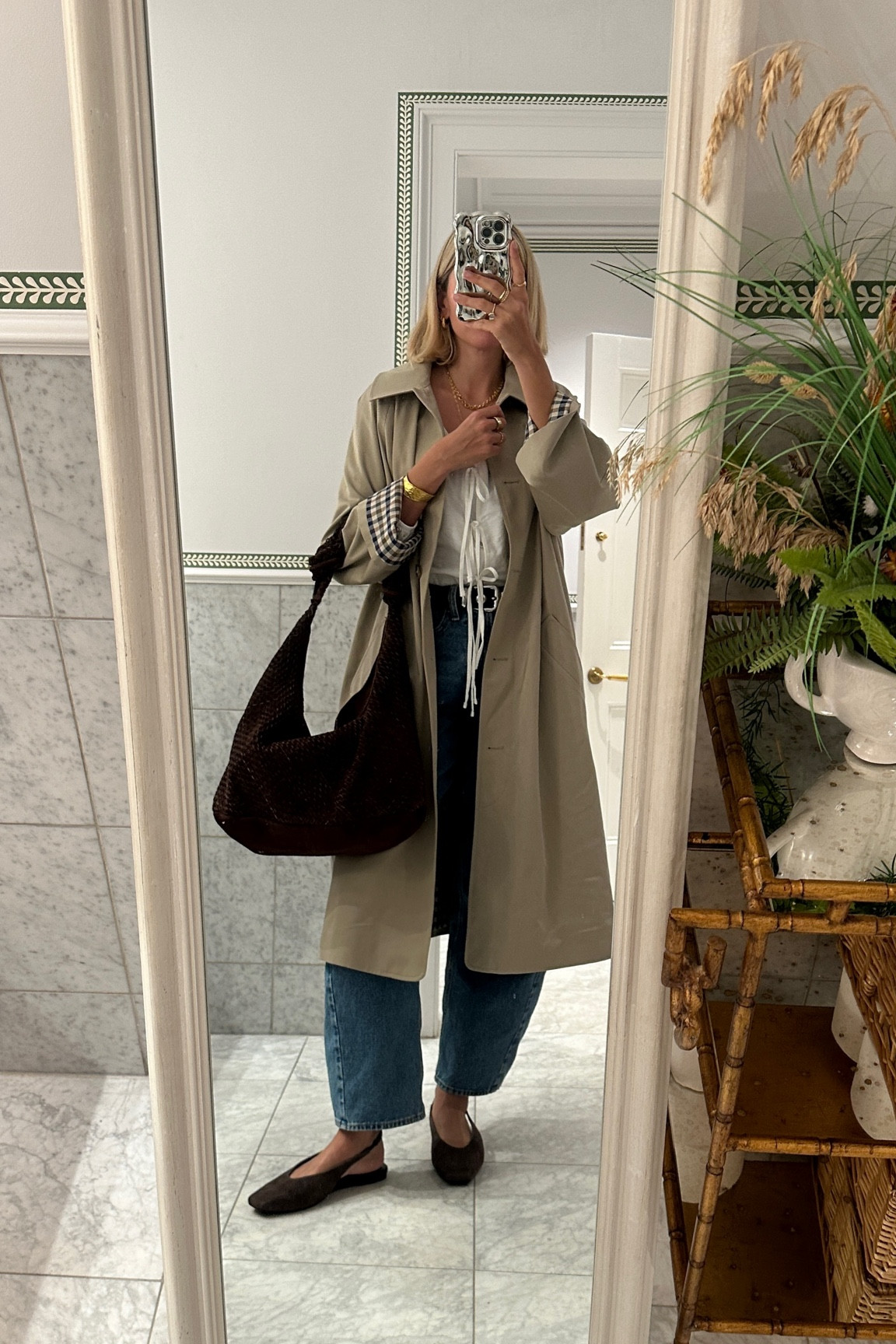 Autumn outfit 
Barrel jeans 
Trench coat
Suede bag 
Tie front blouse 

#LTKeurope #LTKautumn #LTKuk