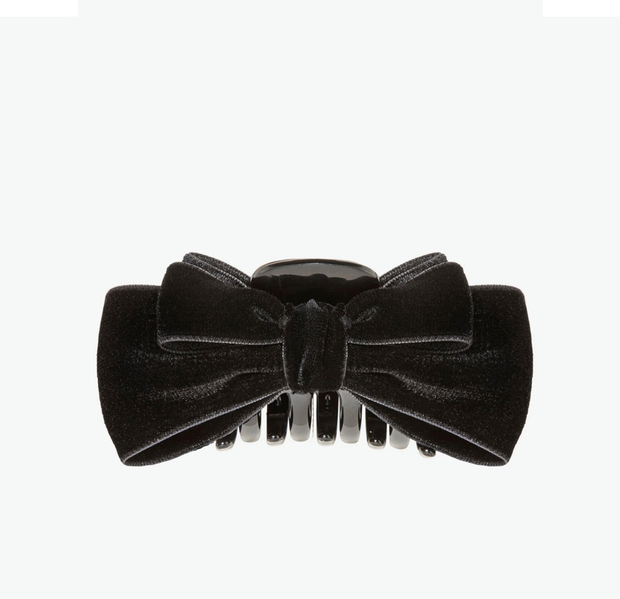 I’ve been waiting for these bow clips to go on sale forever!! They are still very pricey, but so high quality!💖🎀
Use code: SHINEBRIGHT for 30% OFF! 


Jennifer behr, bow clips, hair clip, velvet bow, velvet clip, winter fashion, fall fashion, gift idea 

#LTKstyletip #LTKHoliday #LTKGiftGuide