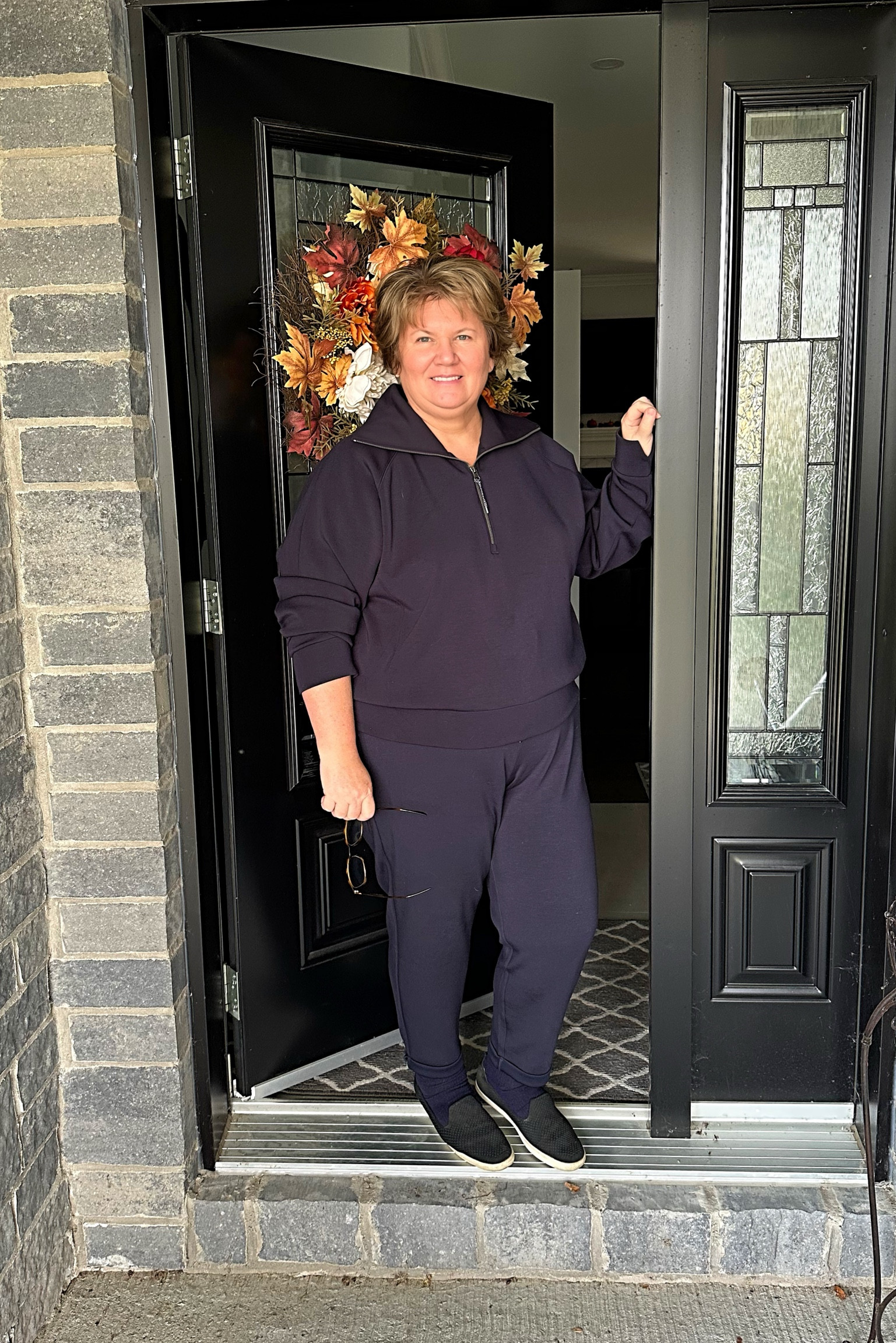 Today’s outfit is all about comfort and looking put together. This Spanx Air Essentials half zip and tapered pants make a perfect combo for going to the grocery store and editing a video.

Colour is navy.
#spanx #petitefashion #plussize #falloutfits #casualstyle #traveloutfit #fashionover50 
#plussizefashion #curvyfashion

#LTKmidsize #LTKover40 #LTKplussize