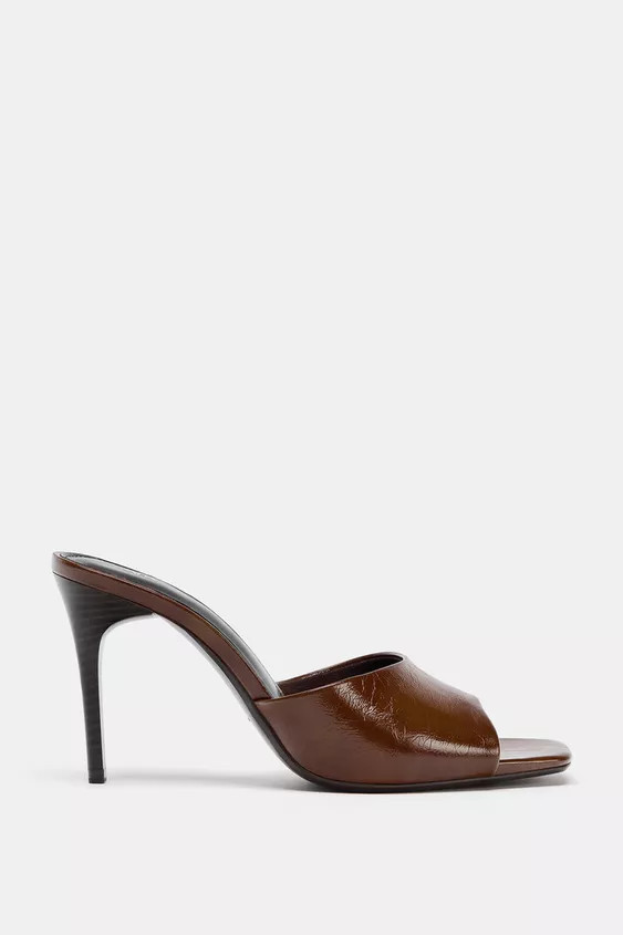 Leather slingback mule heels. Wide front strap. High stiletto heel with contrasting materials. Square toe.

Sole height: 3.7 inches (9.5 cm) | Zara US